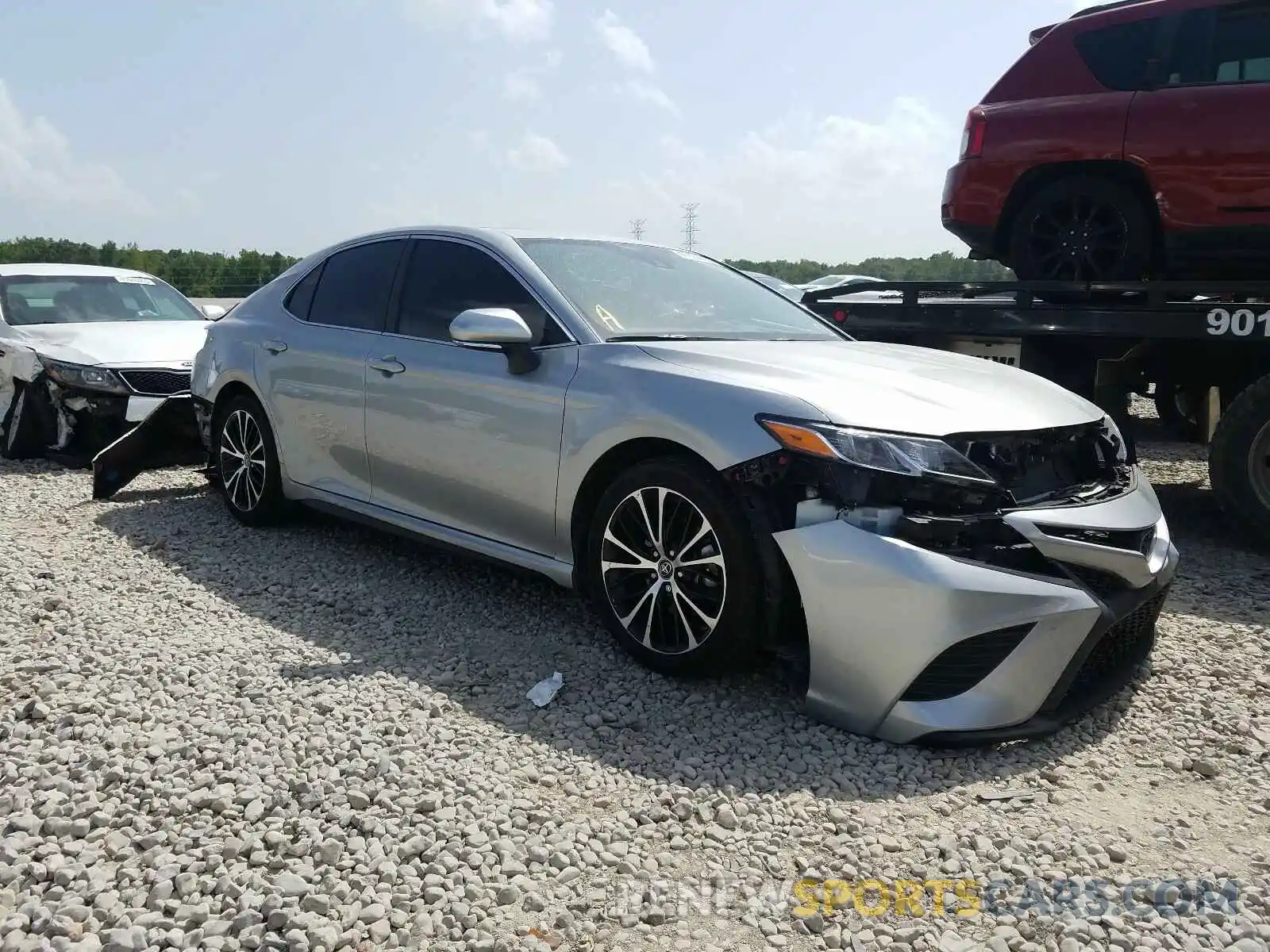 1 Photograph of a damaged car 4T1B11HK4KU830599 TOYOTA CAMRY 2019