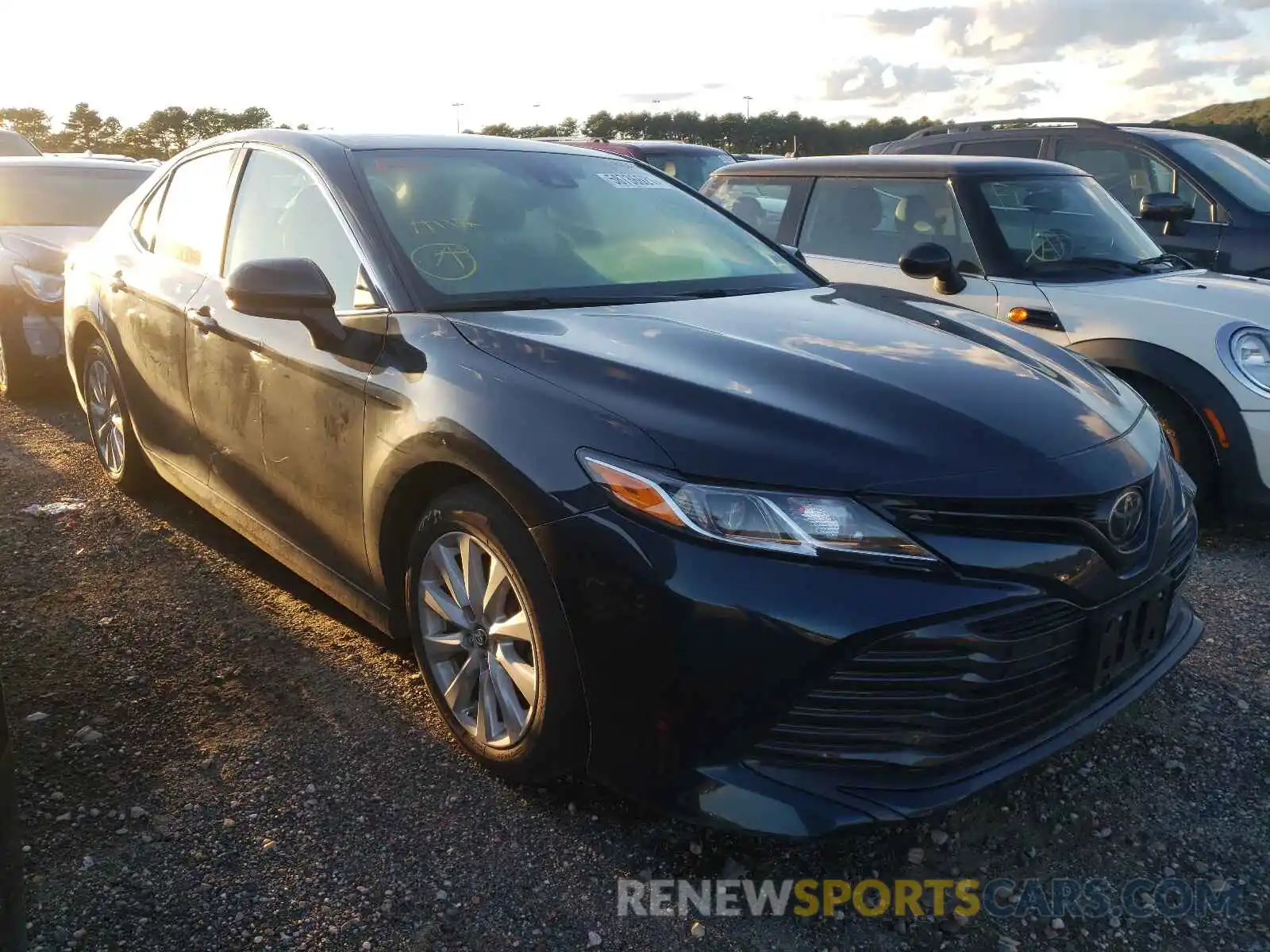 1 Photograph of a damaged car 4T1B11HK4KU832031 TOYOTA CAMRY 2019