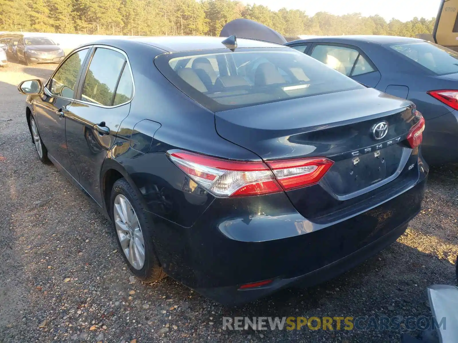 3 Photograph of a damaged car 4T1B11HK4KU832031 TOYOTA CAMRY 2019