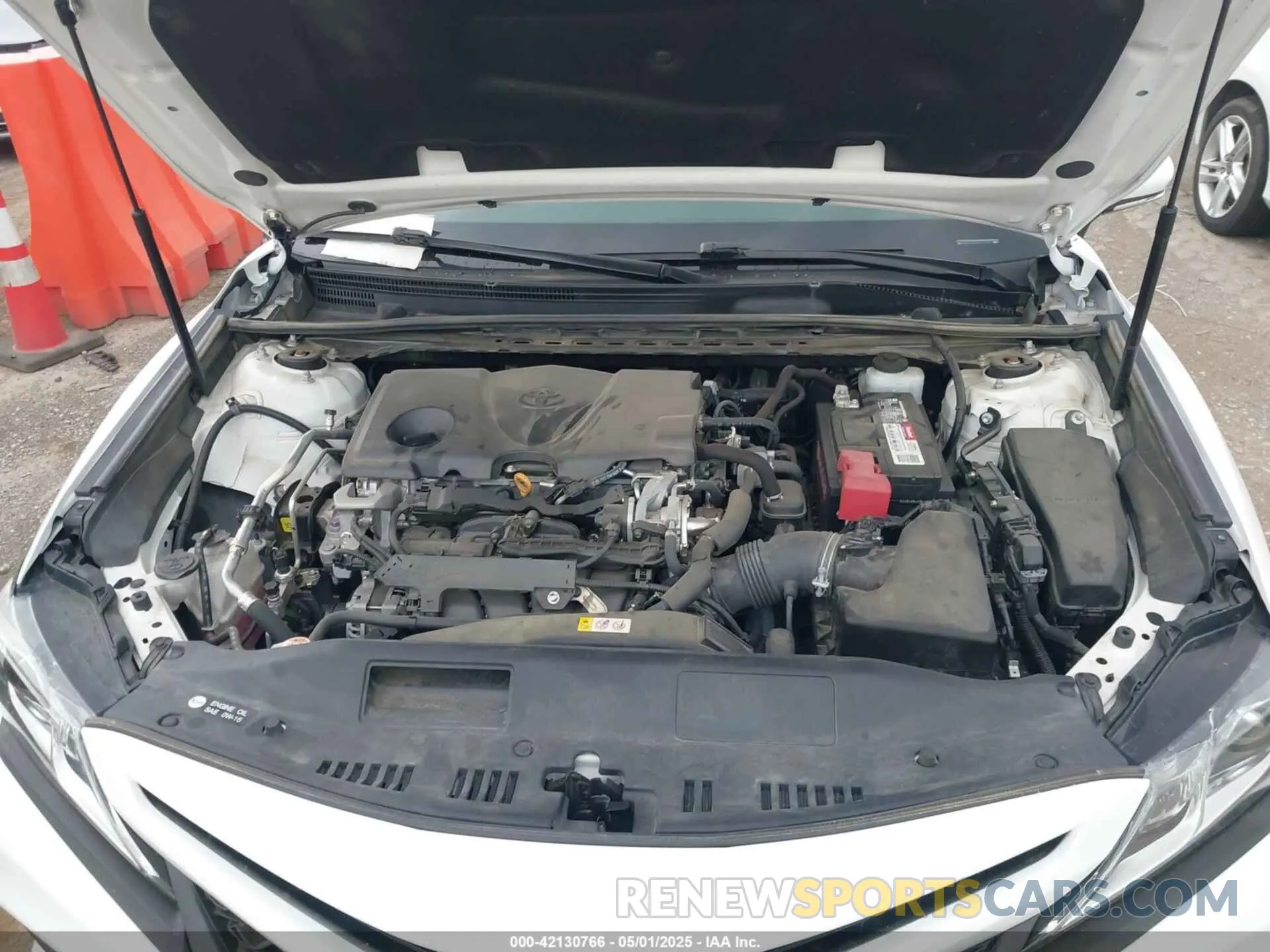 10 Photograph of a damaged car 4T1B11HK4KU833163 TOYOTA CAMRY 2019