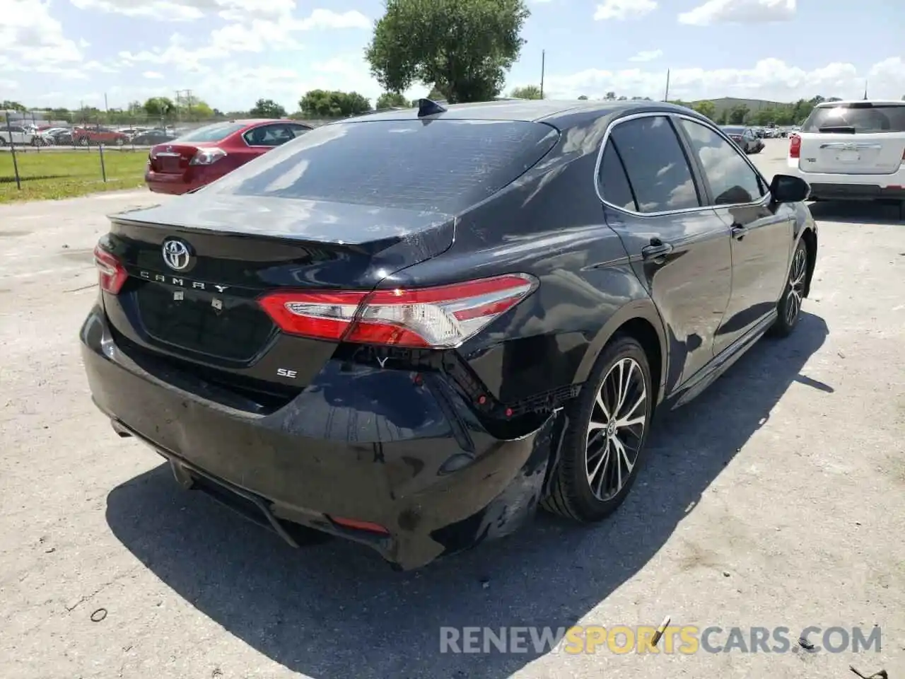 4 Photograph of a damaged car 4T1B11HK4KU837178 TOYOTA CAMRY 2019