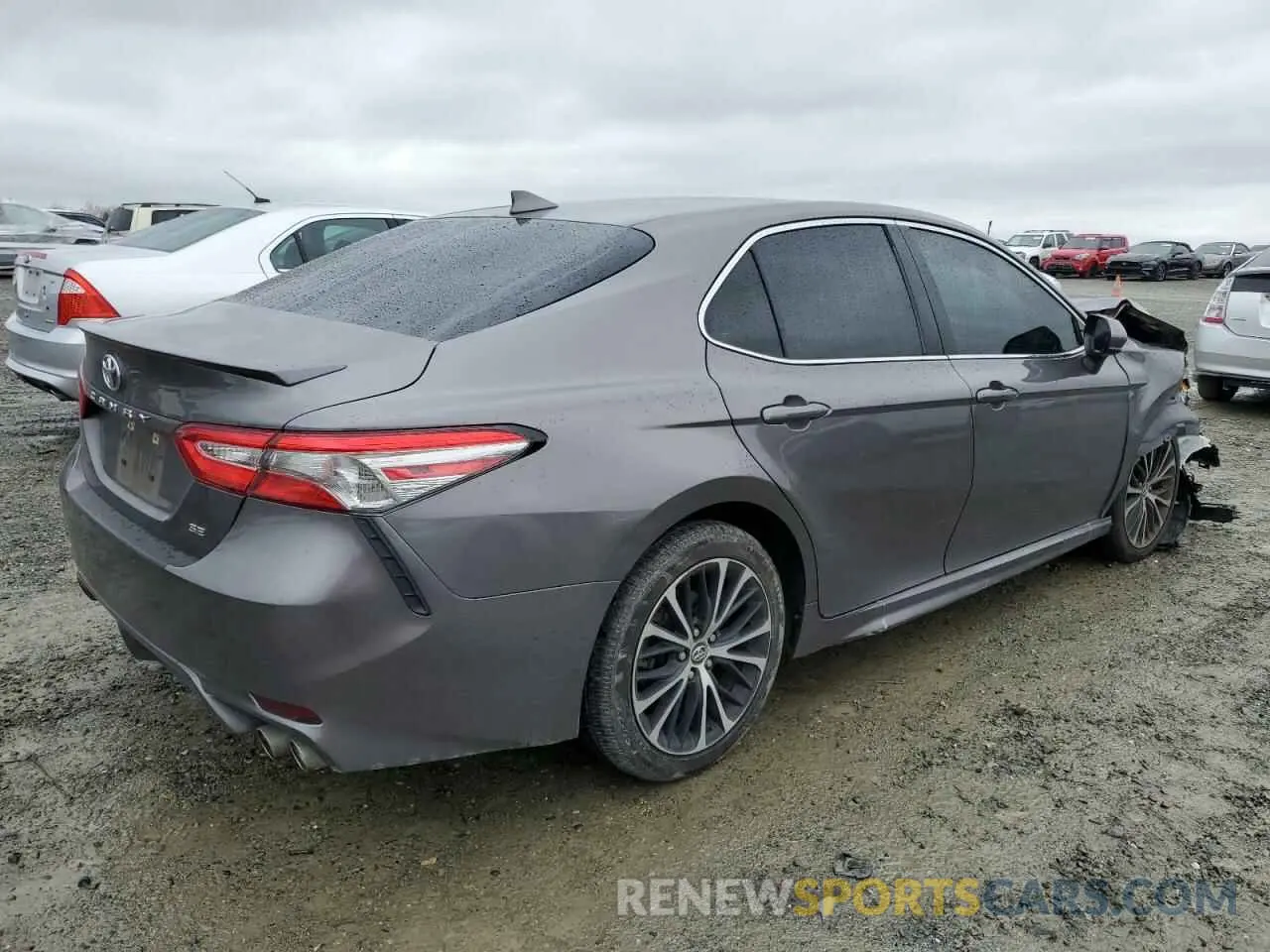 3 Photograph of a damaged car 4T1B11HK4KU840792 TOYOTA CAMRY 2019