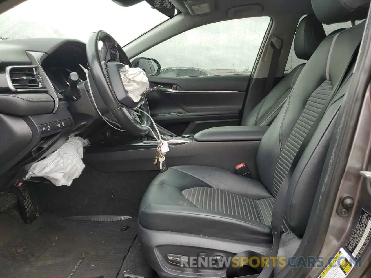 7 Photograph of a damaged car 4T1B11HK4KU840792 TOYOTA CAMRY 2019