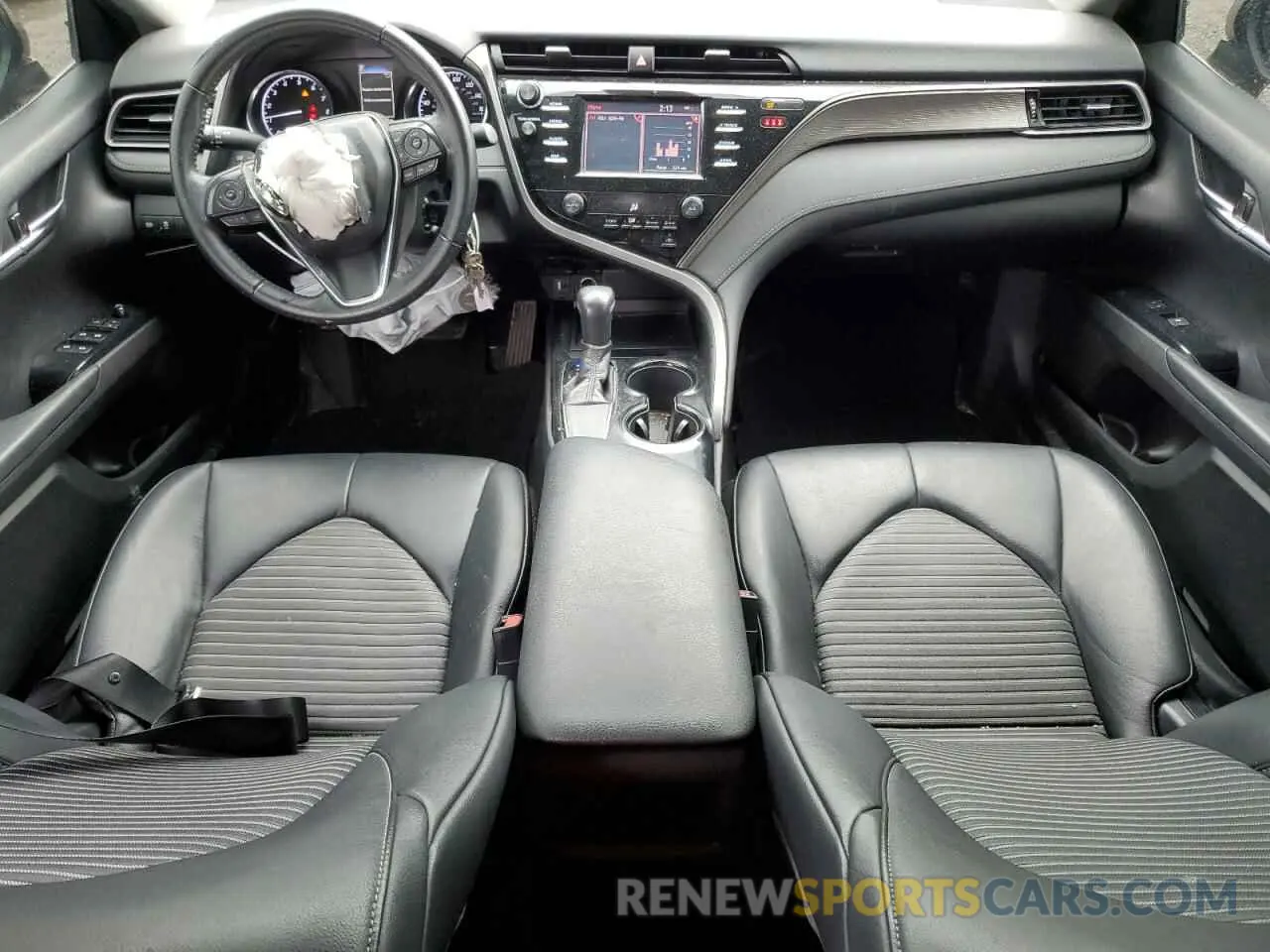8 Photograph of a damaged car 4T1B11HK4KU840792 TOYOTA CAMRY 2019