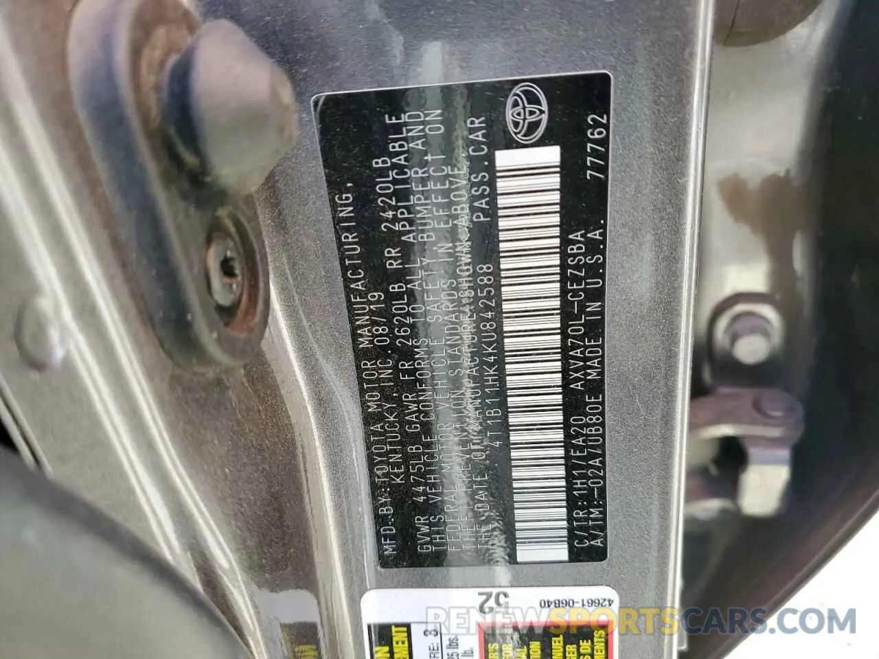 12 Photograph of a damaged car 4T1B11HK4KU842588 TOYOTA CAMRY 2019