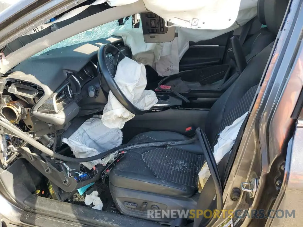 7 Photograph of a damaged car 4T1B11HK4KU842588 TOYOTA CAMRY 2019