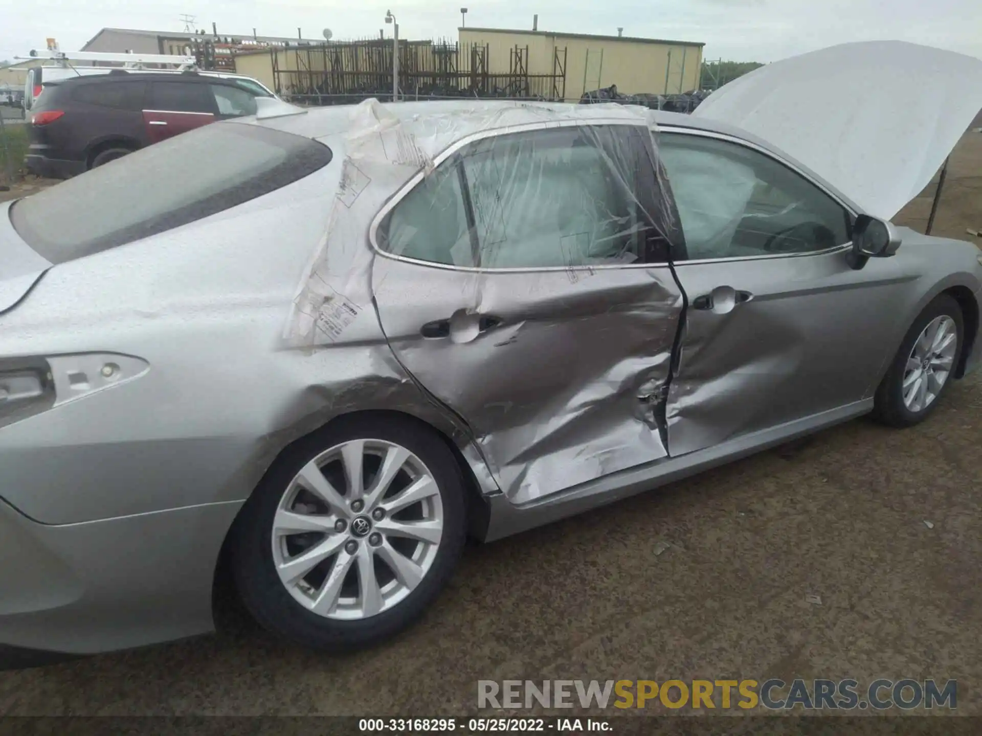 6 Photograph of a damaged car 4T1B11HK4KU843014 TOYOTA CAMRY 2019