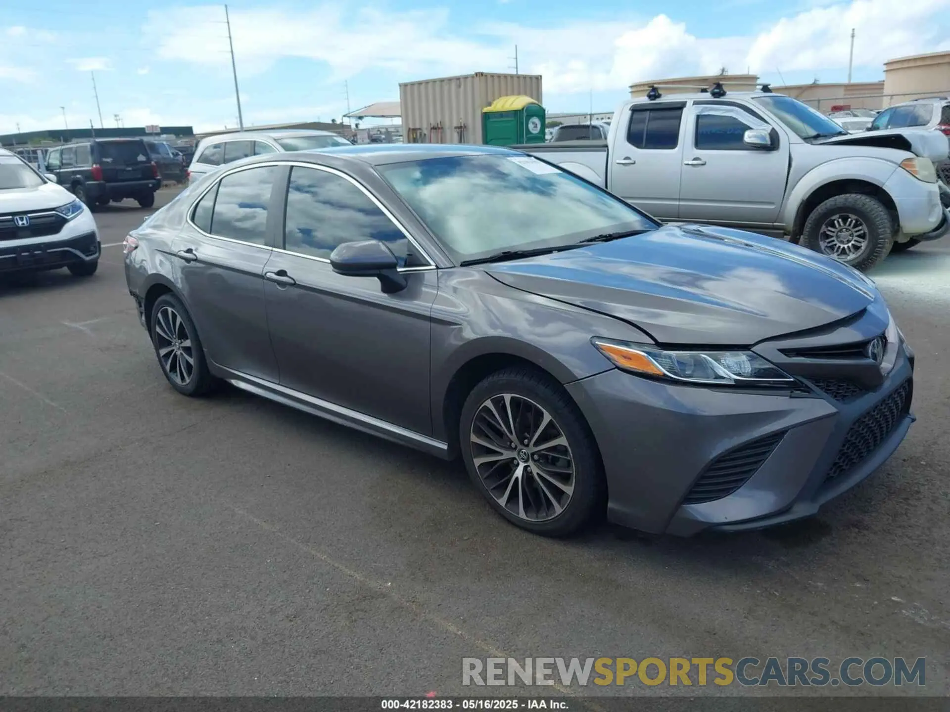 1 Photograph of a damaged car 4T1B11HK5KU165065 TOYOTA CAMRY 2019