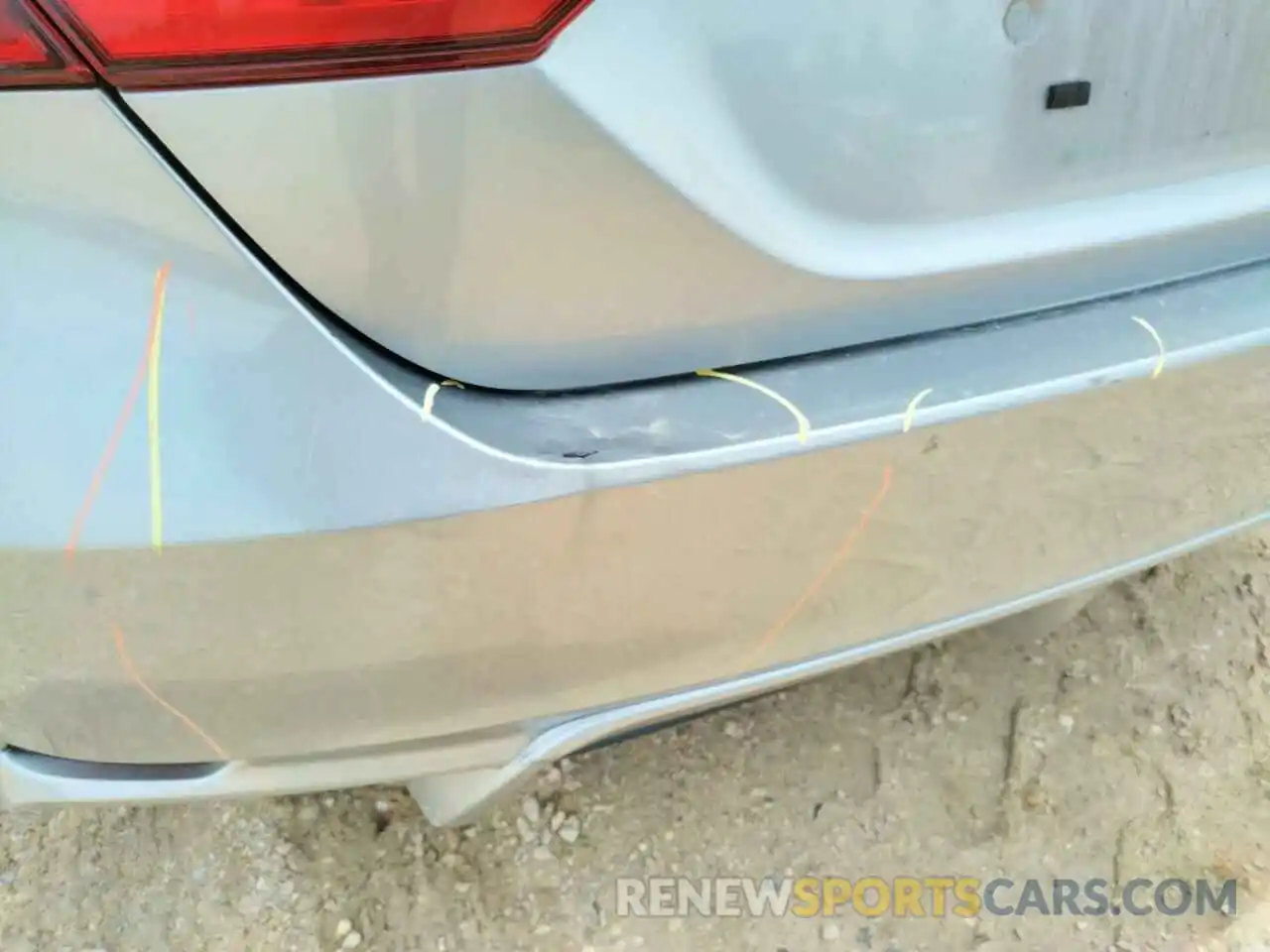 9 Photograph of a damaged car 4T1B11HK5KU166815 TOYOTA CAMRY 2019