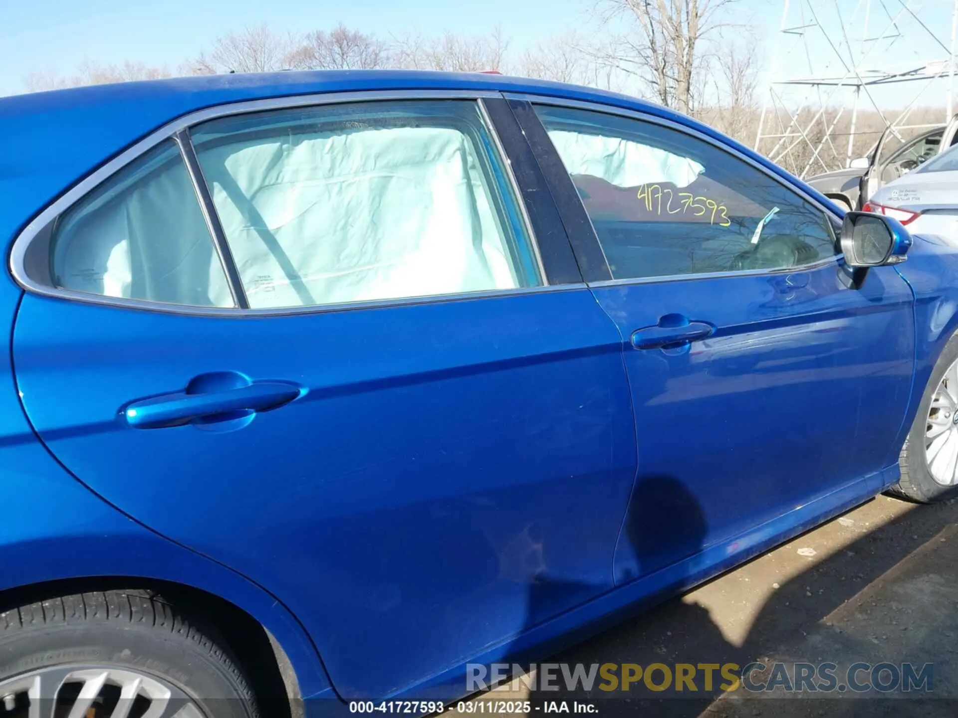 12 Photograph of a damaged car 4T1B11HK5KU167706 TOYOTA CAMRY 2019