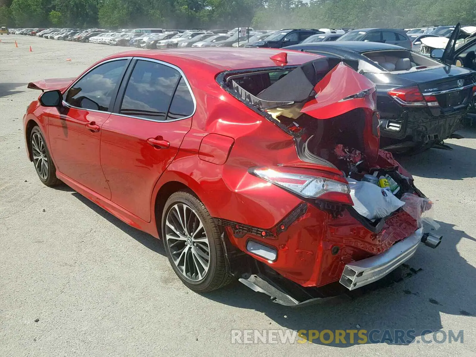 3 Photograph of a damaged car 4T1B11HK5KU168774 TOYOTA CAMRY 2019