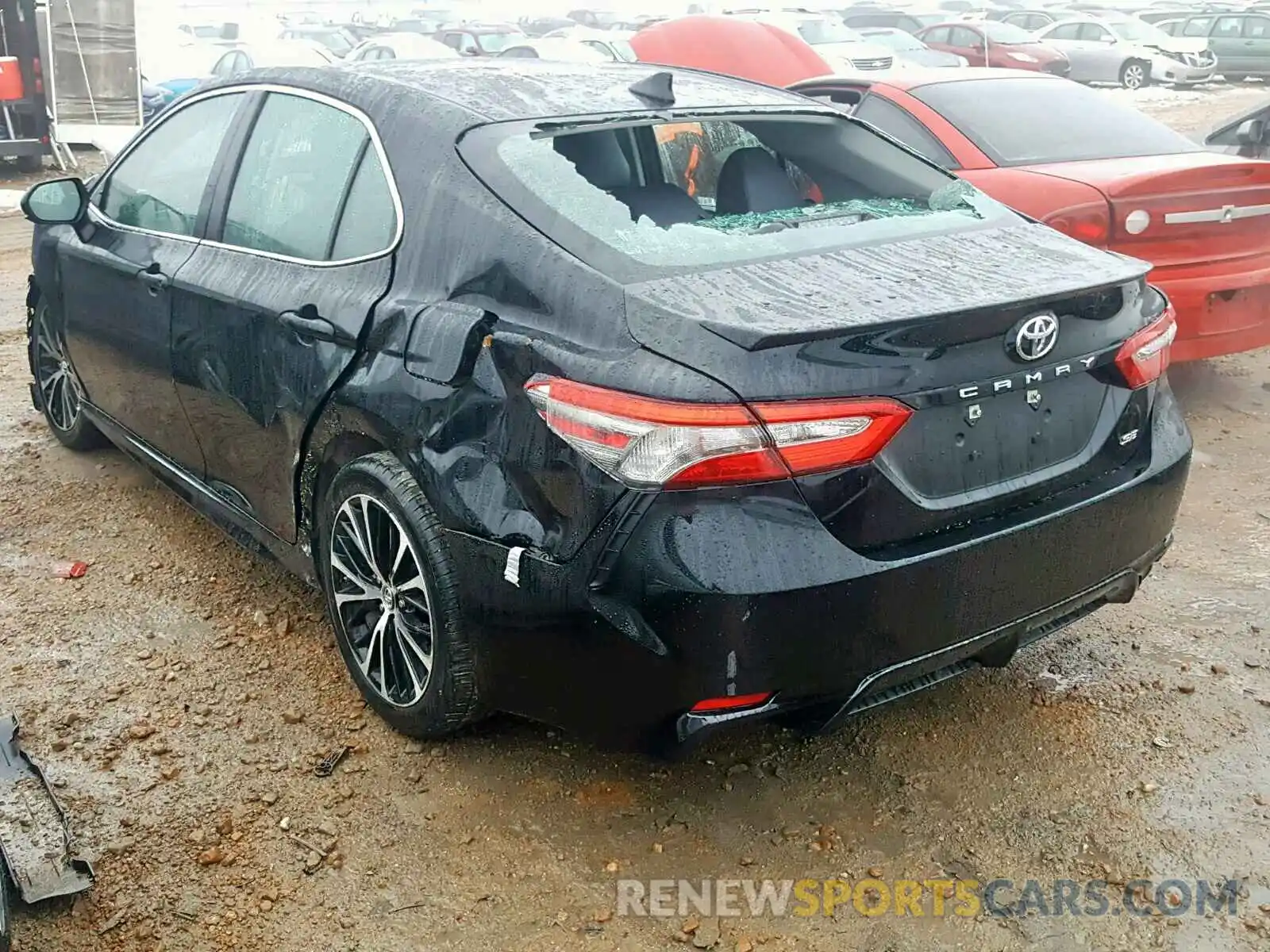 3 Photograph of a damaged car 4T1B11HK5KU171576 TOYOTA CAMRY 2019