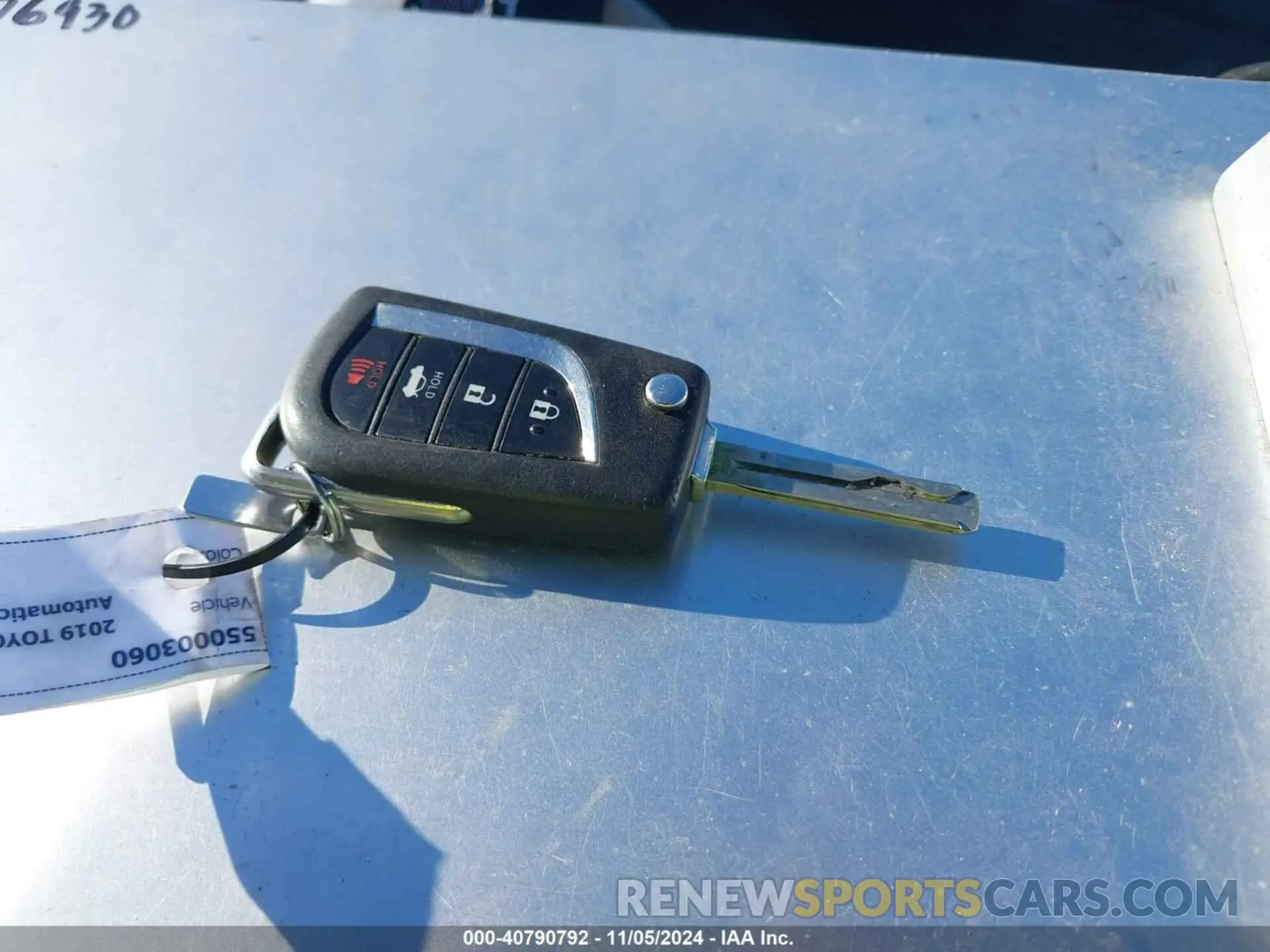 11 Photograph of a damaged car 4T1B11HK5KU171920 TOYOTA CAMRY 2019