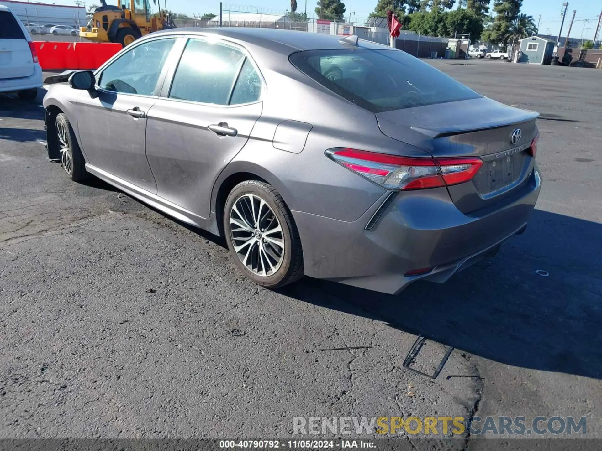 3 Photograph of a damaged car 4T1B11HK5KU171920 TOYOTA CAMRY 2019