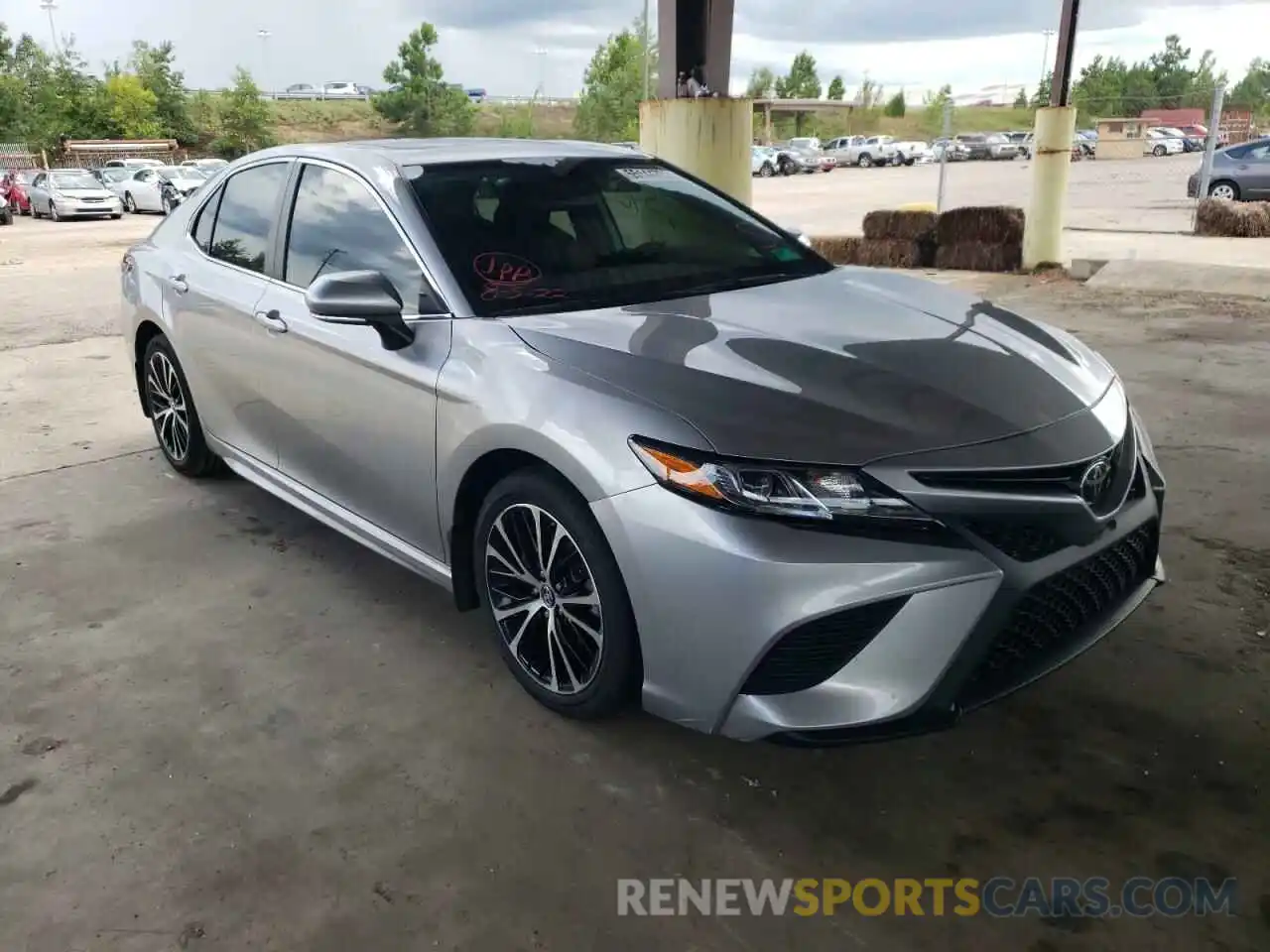 1 Photograph of a damaged car 4T1B11HK5KU174526 TOYOTA CAMRY 2019