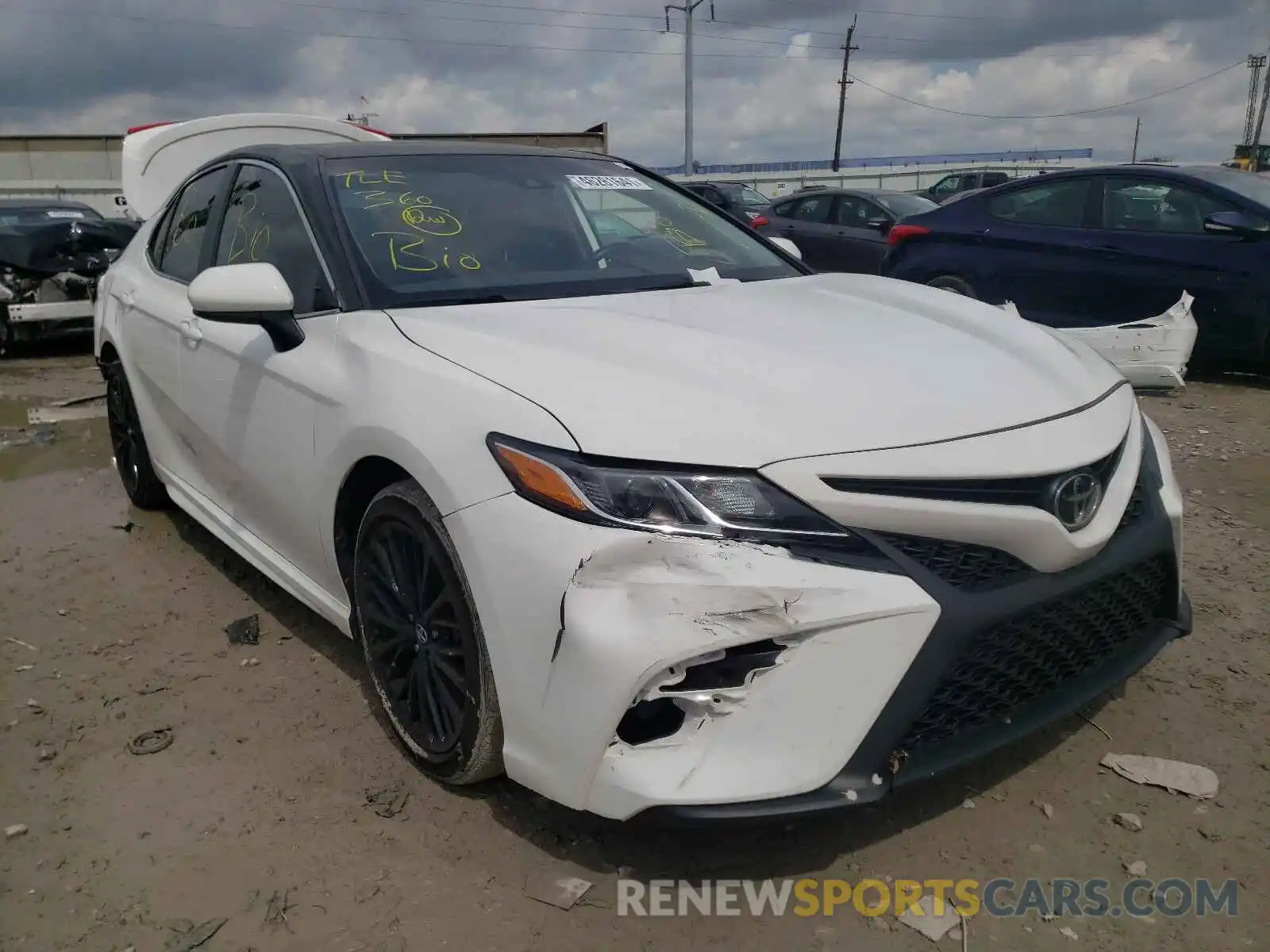 1 Photograph of a damaged car 4T1B11HK5KU175448 TOYOTA CAMRY 2019