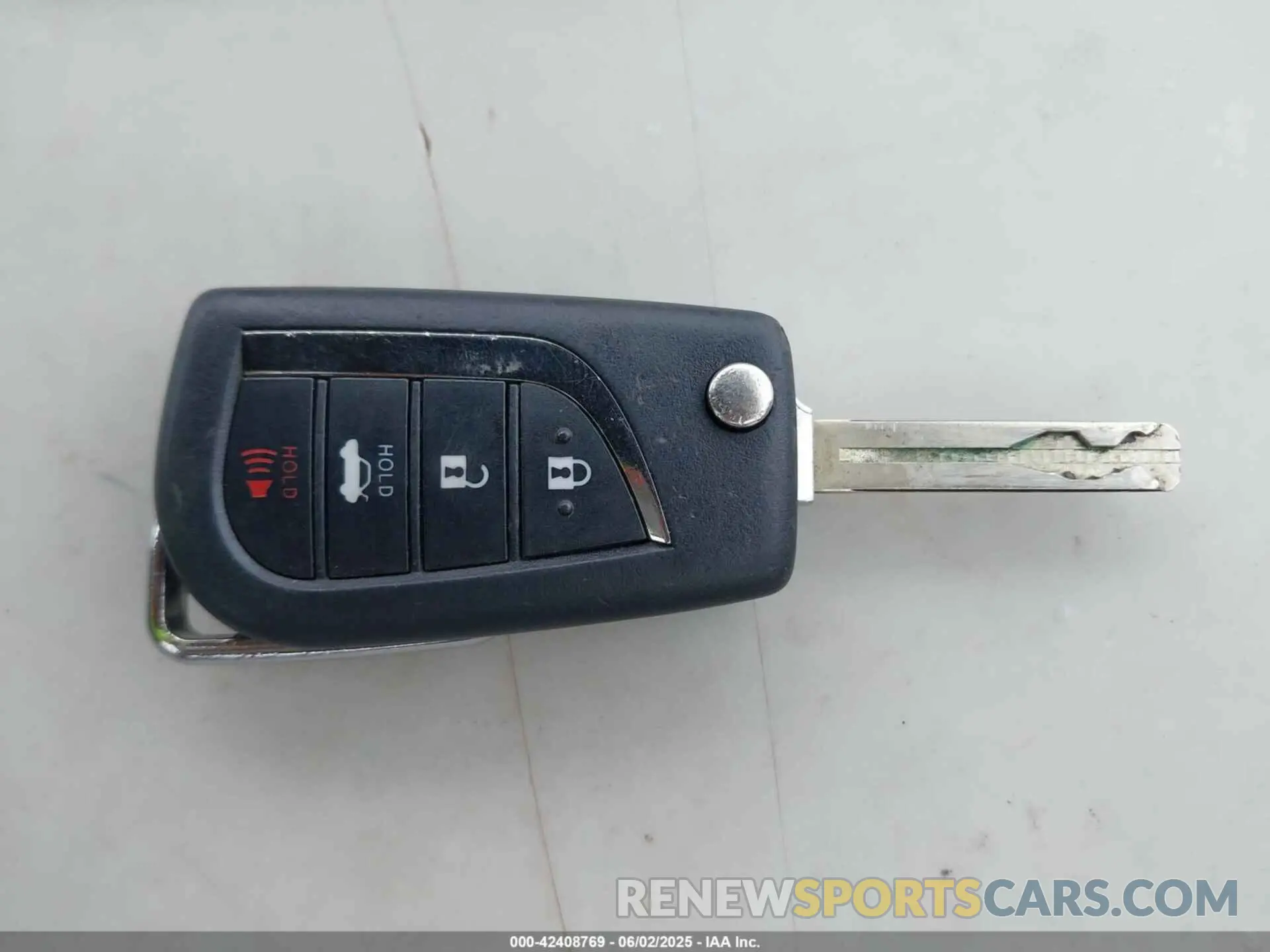 11 Photograph of a damaged car 4T1B11HK5KU178723 TOYOTA CAMRY 2019