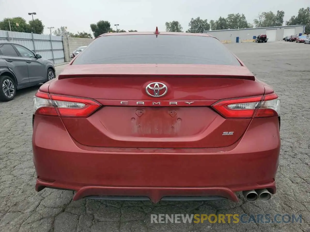 6 Photograph of a damaged car 4T1B11HK5KU180410 TOYOTA CAMRY 2019