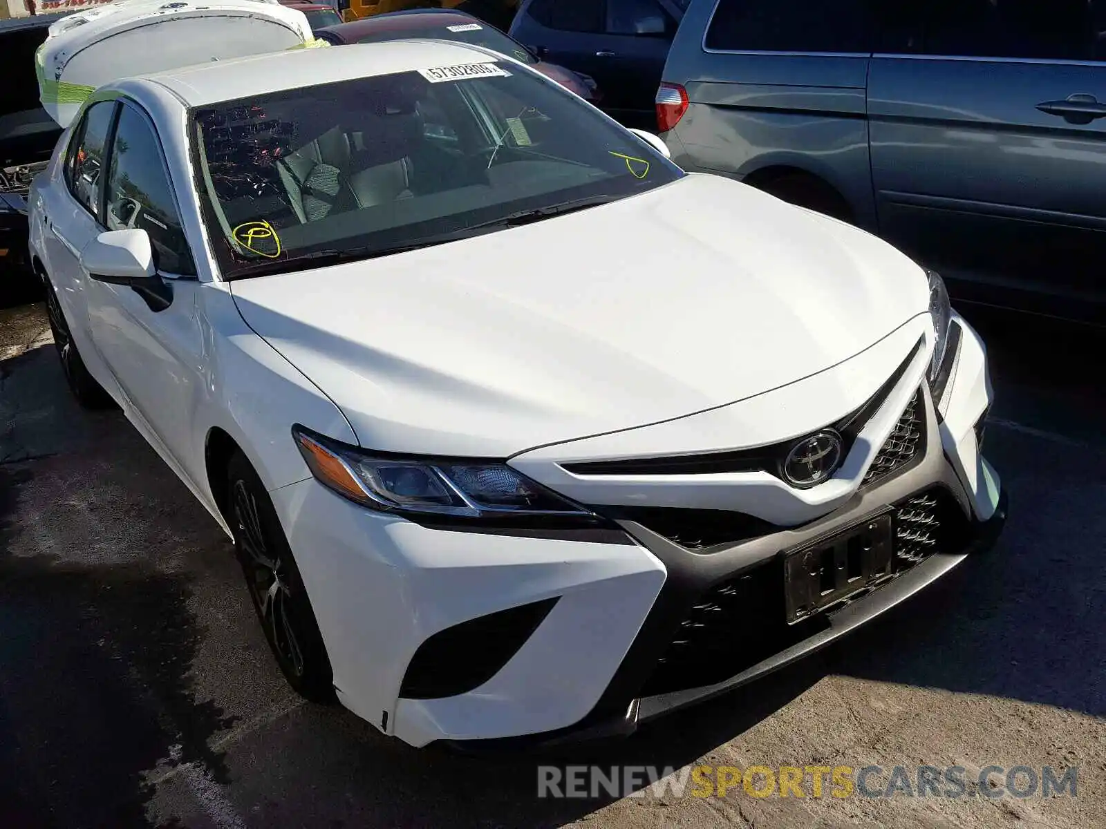 1 Photograph of a damaged car 4T1B11HK5KU181041 TOYOTA CAMRY 2019