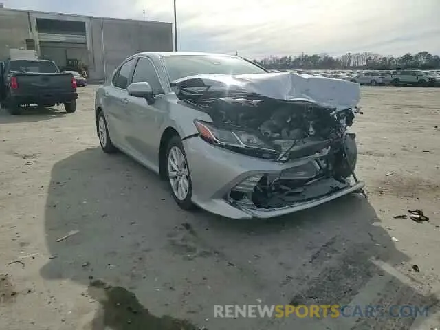 10 Photograph of a damaged car 4T1B11HK5KU182934 TOYOTA CAMRY 2019