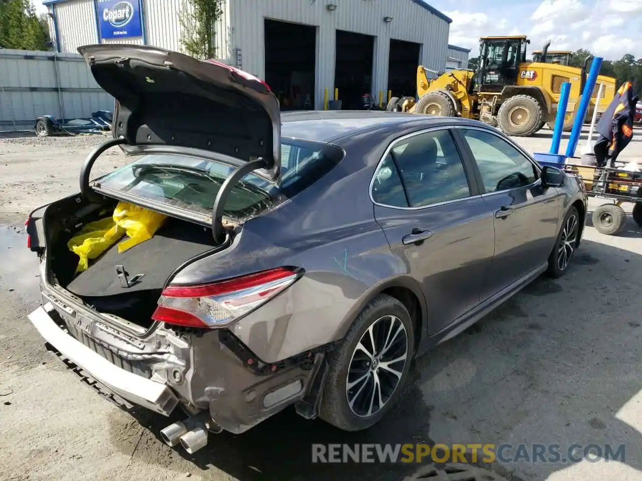 4 Photograph of a damaged car 4T1B11HK5KU184537 TOYOTA CAMRY 2019