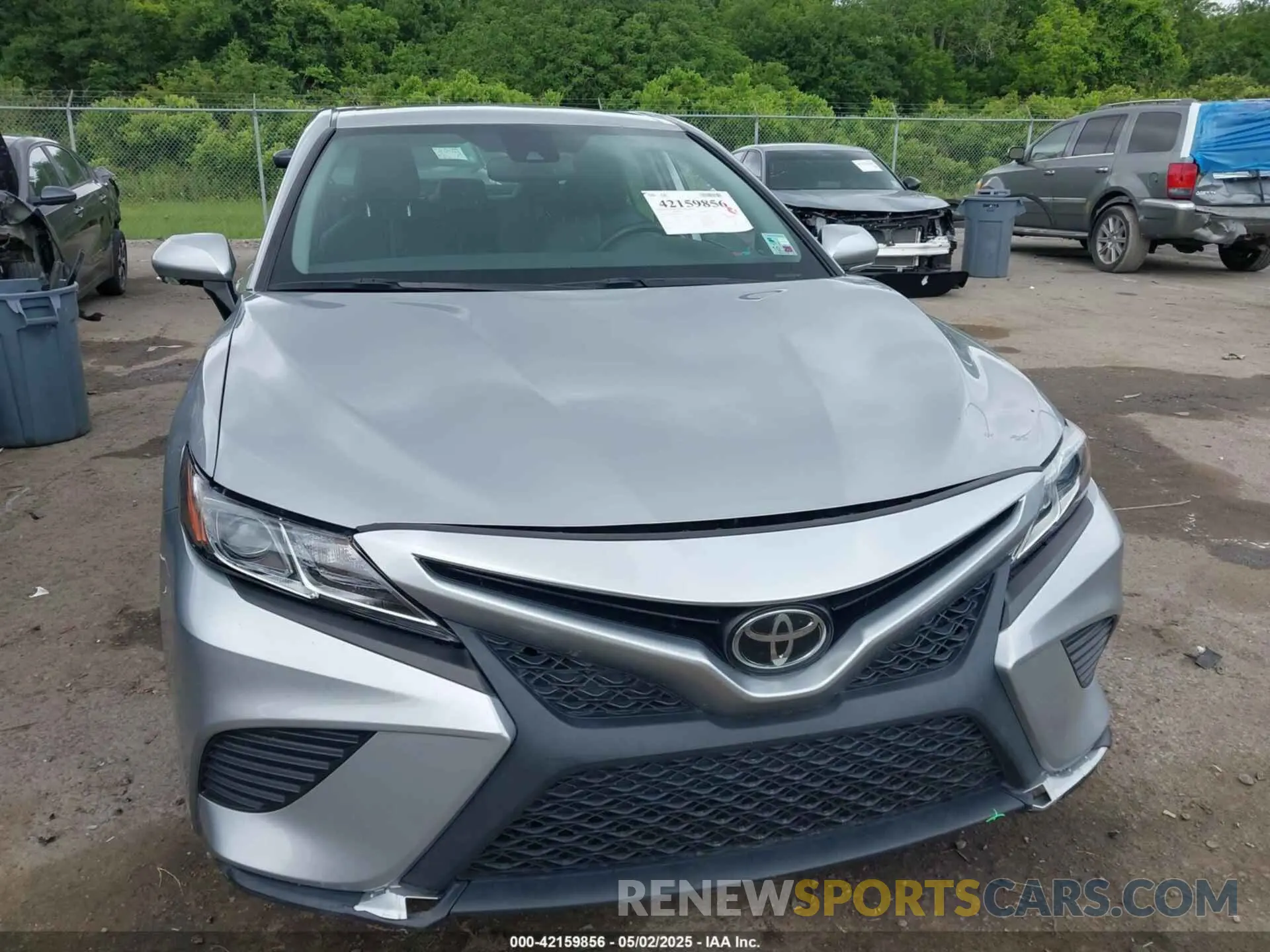 12 Photograph of a damaged car 4T1B11HK5KU186126 TOYOTA CAMRY 2019