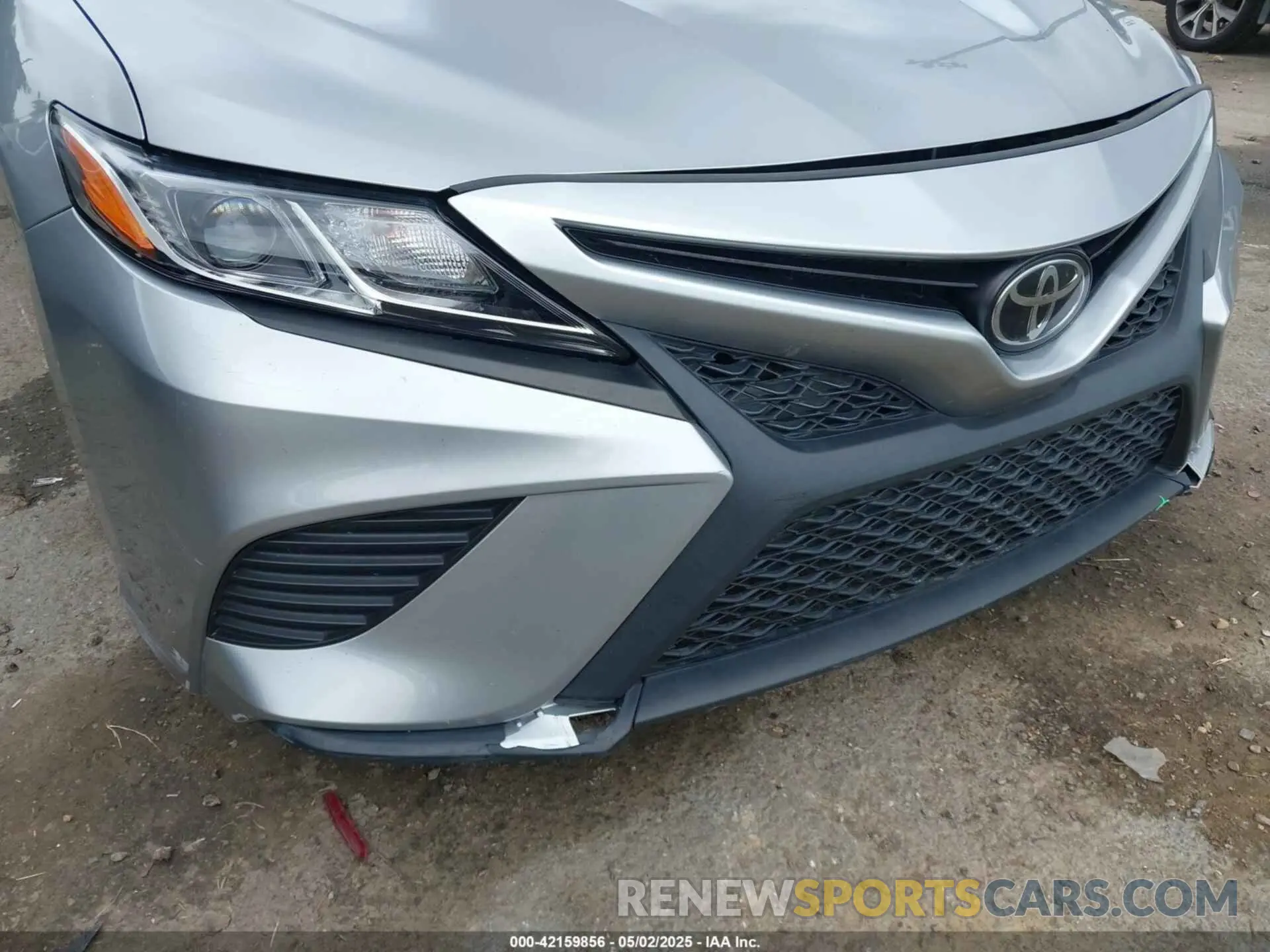 6 Photograph of a damaged car 4T1B11HK5KU186126 TOYOTA CAMRY 2019
