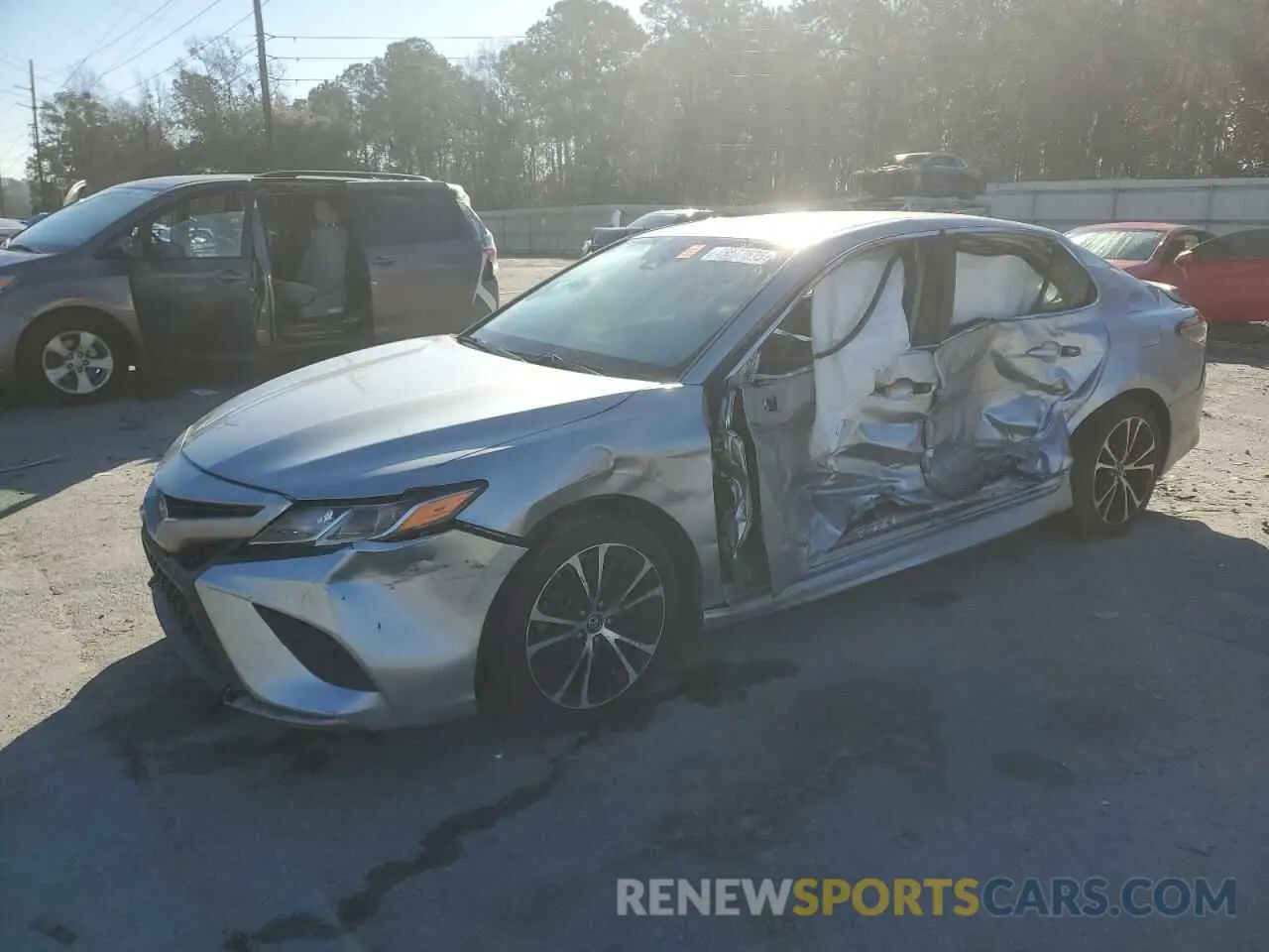 1 Photograph of a damaged car 4T1B11HK5KU187213 TOYOTA CAMRY 2019