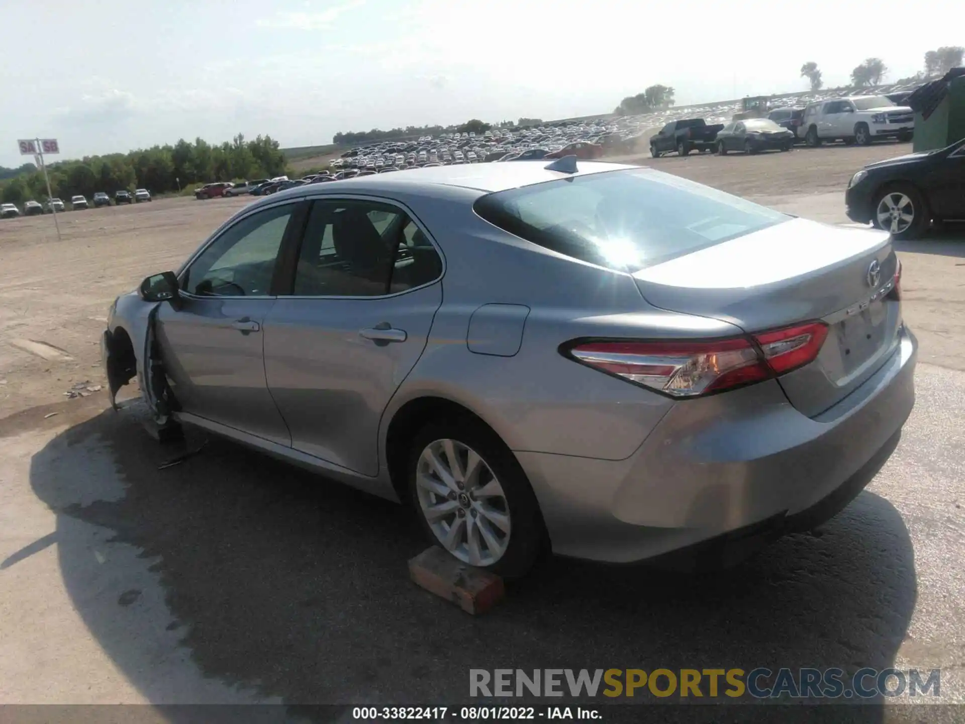 3 Photograph of a damaged car 4T1B11HK5KU190080 TOYOTA CAMRY 2019