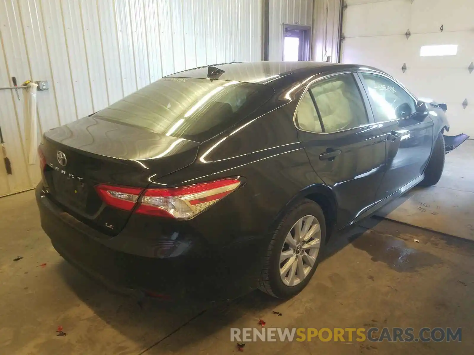 4 Photograph of a damaged car 4T1B11HK5KU190516 TOYOTA CAMRY 2019