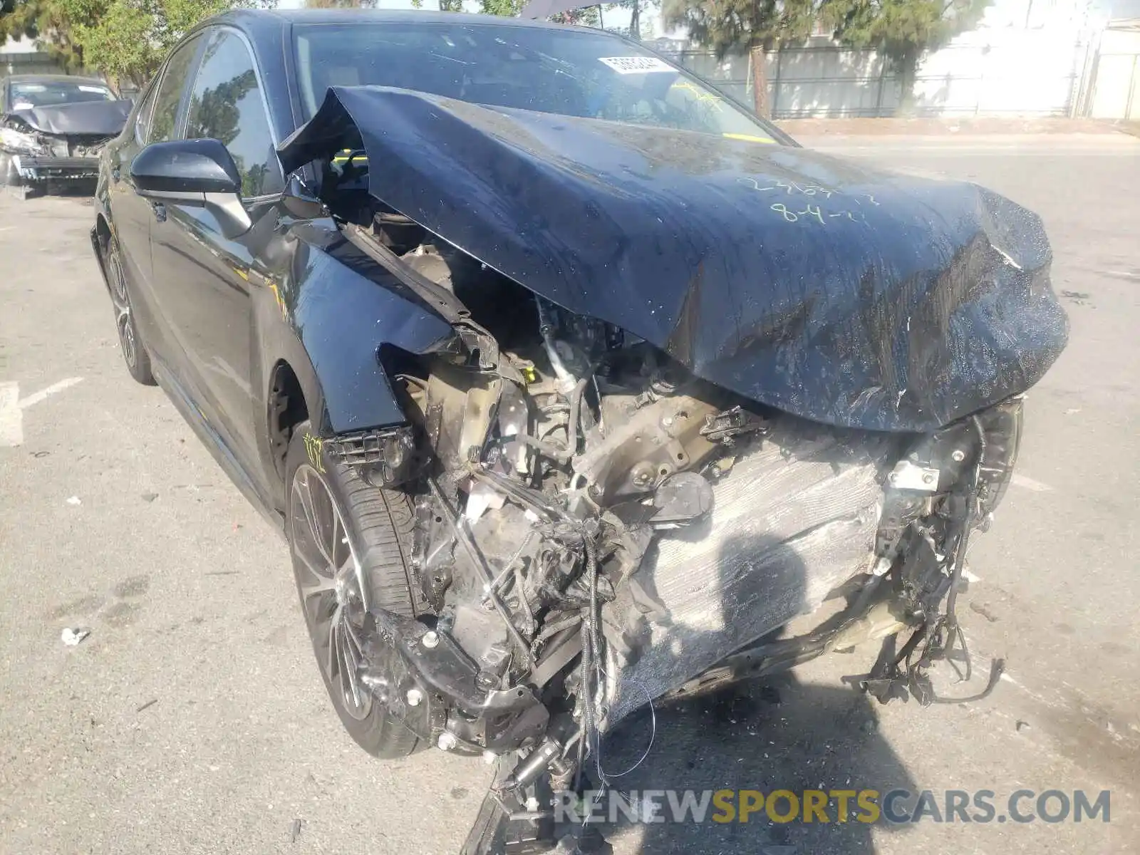 1 Photograph of a damaged car 4T1B11HK5KU192203 TOYOTA CAMRY 2019