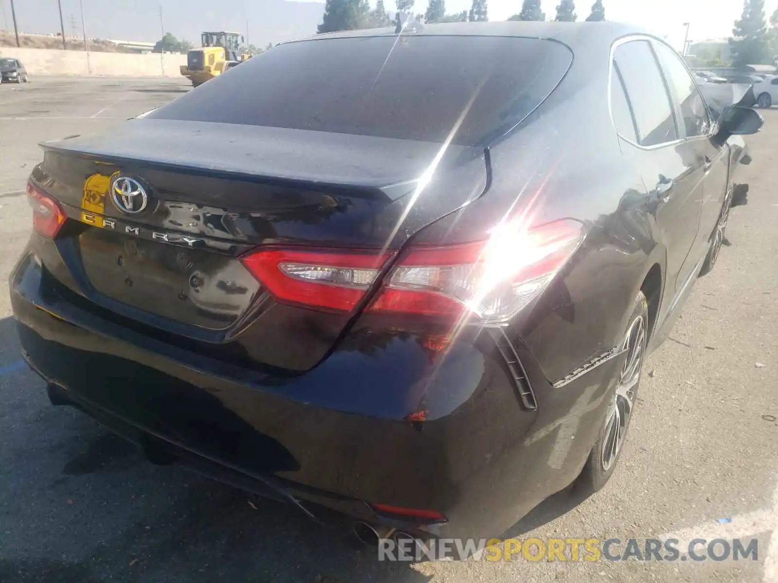 4 Photograph of a damaged car 4T1B11HK5KU192203 TOYOTA CAMRY 2019