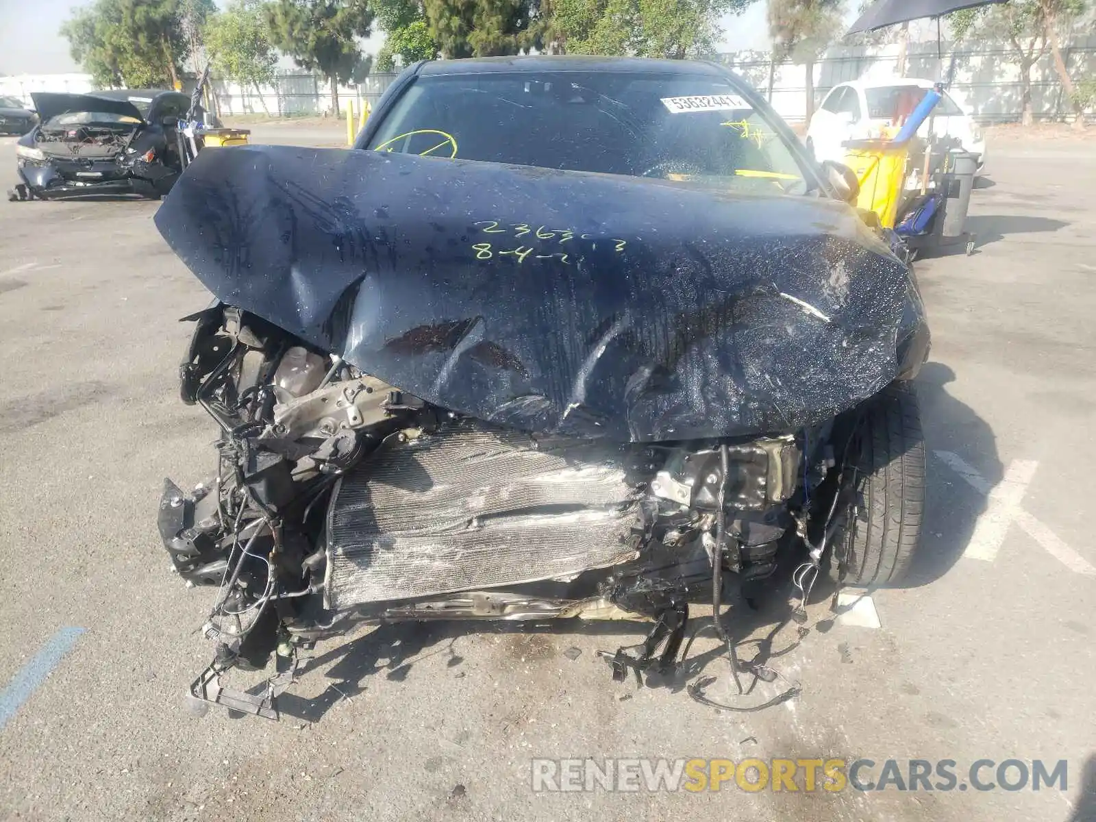 9 Photograph of a damaged car 4T1B11HK5KU192203 TOYOTA CAMRY 2019