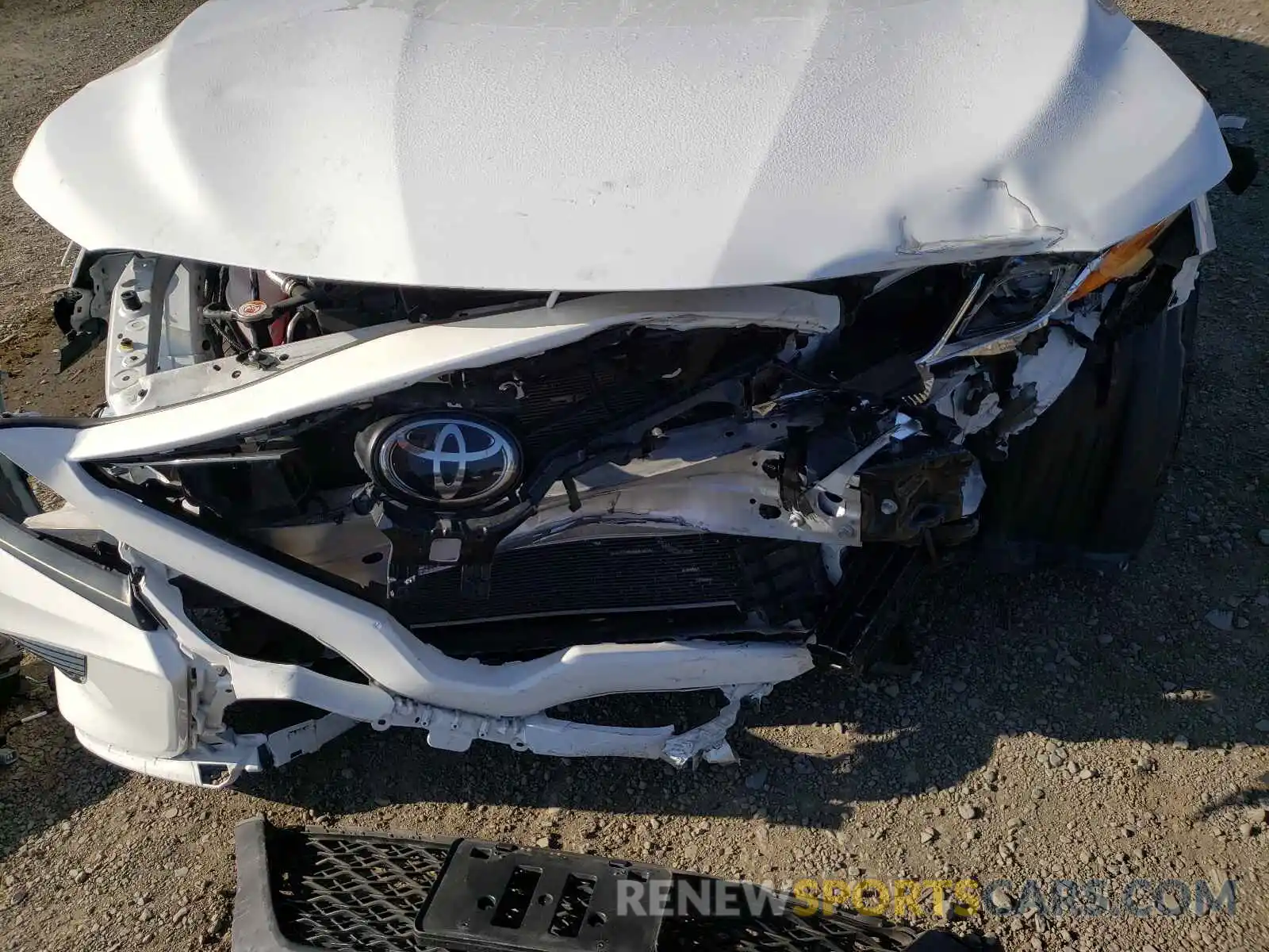 9 Photograph of a damaged car 4T1B11HK5KU205953 TOYOTA CAMRY 2019