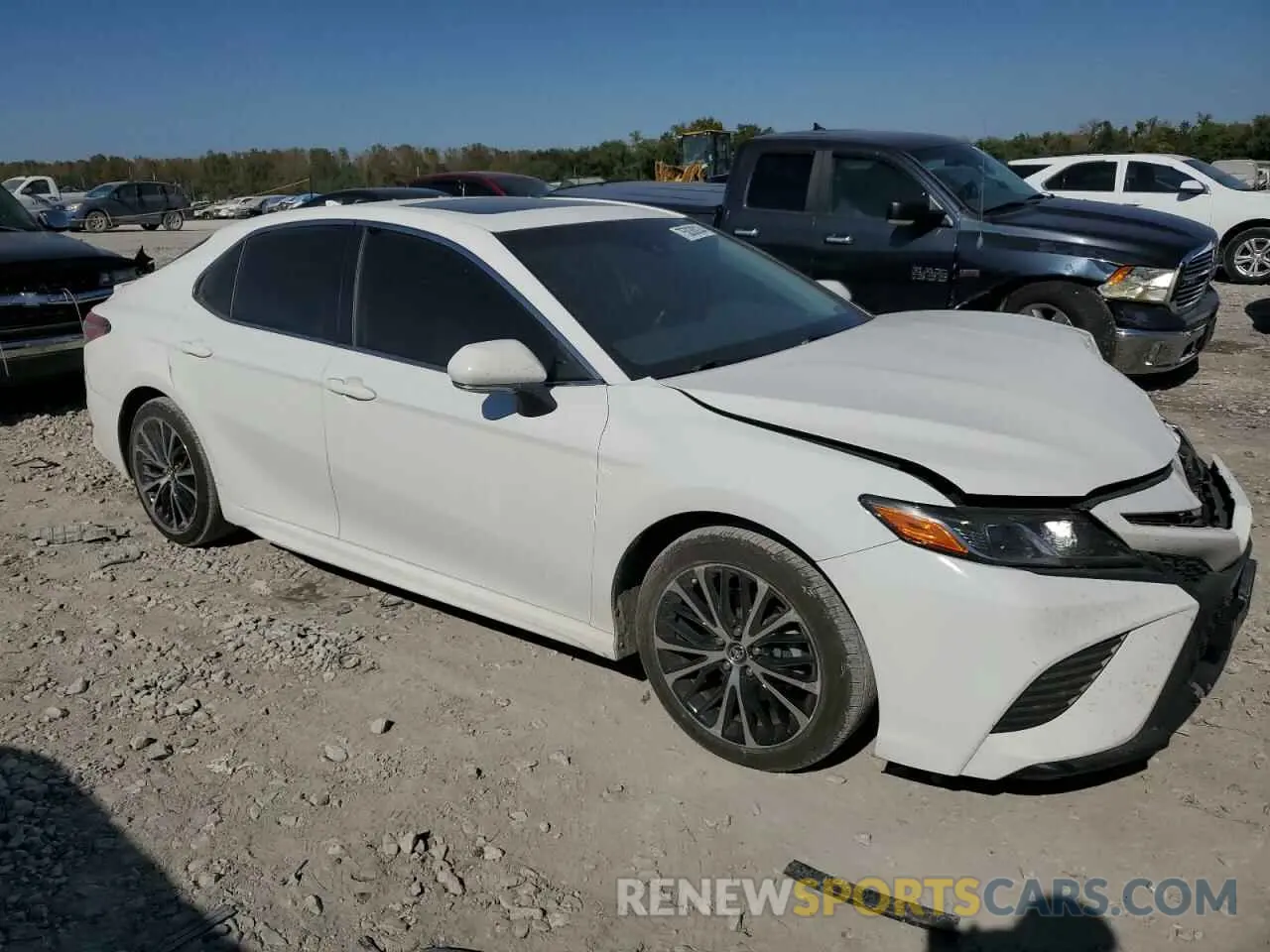 4 Photograph of a damaged car 4T1B11HK5KU206472 TOYOTA CAMRY 2019