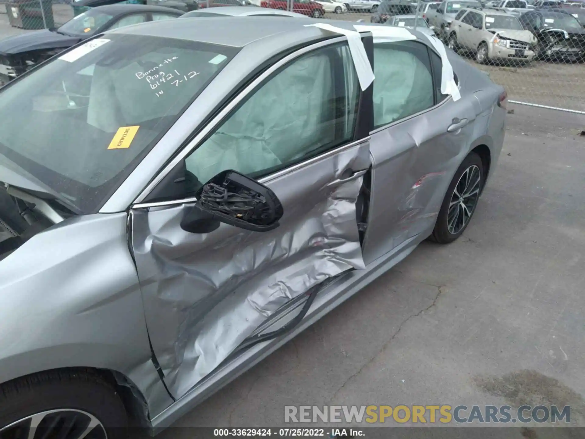 6 Photograph of a damaged car 4T1B11HK5KU206682 TOYOTA CAMRY 2019