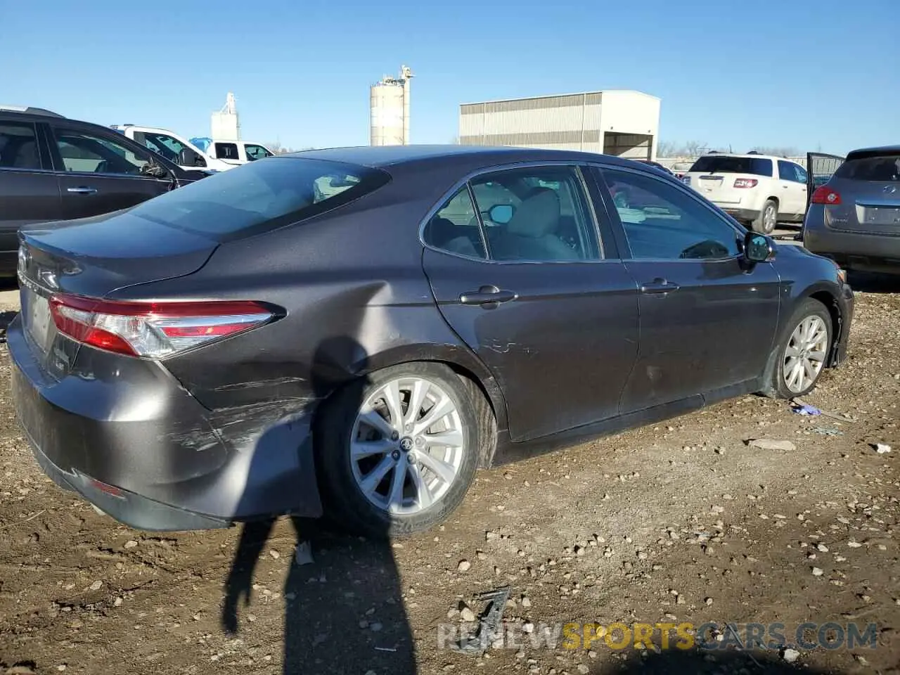 3 Photograph of a damaged car 4T1B11HK5KU210991 TOYOTA CAMRY 2019