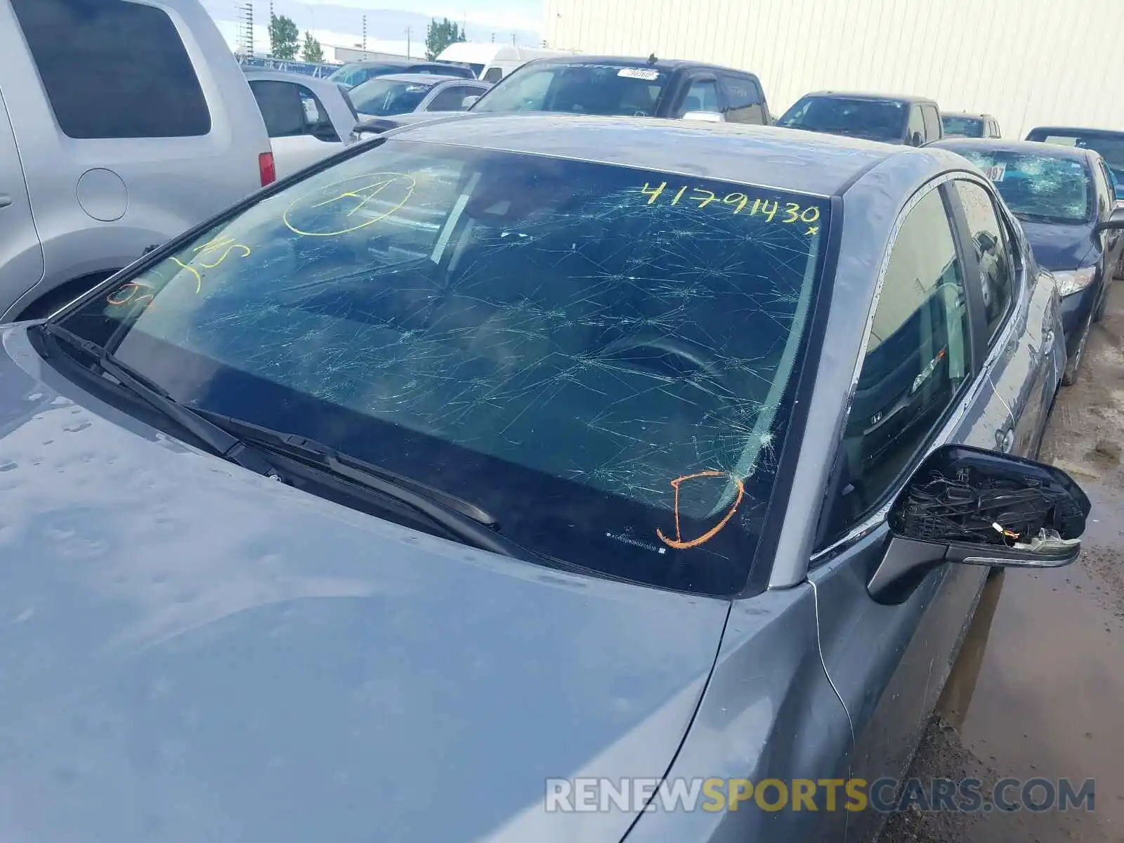 9 Photograph of a damaged car 4T1B11HK5KU211316 TOYOTA CAMRY 2019