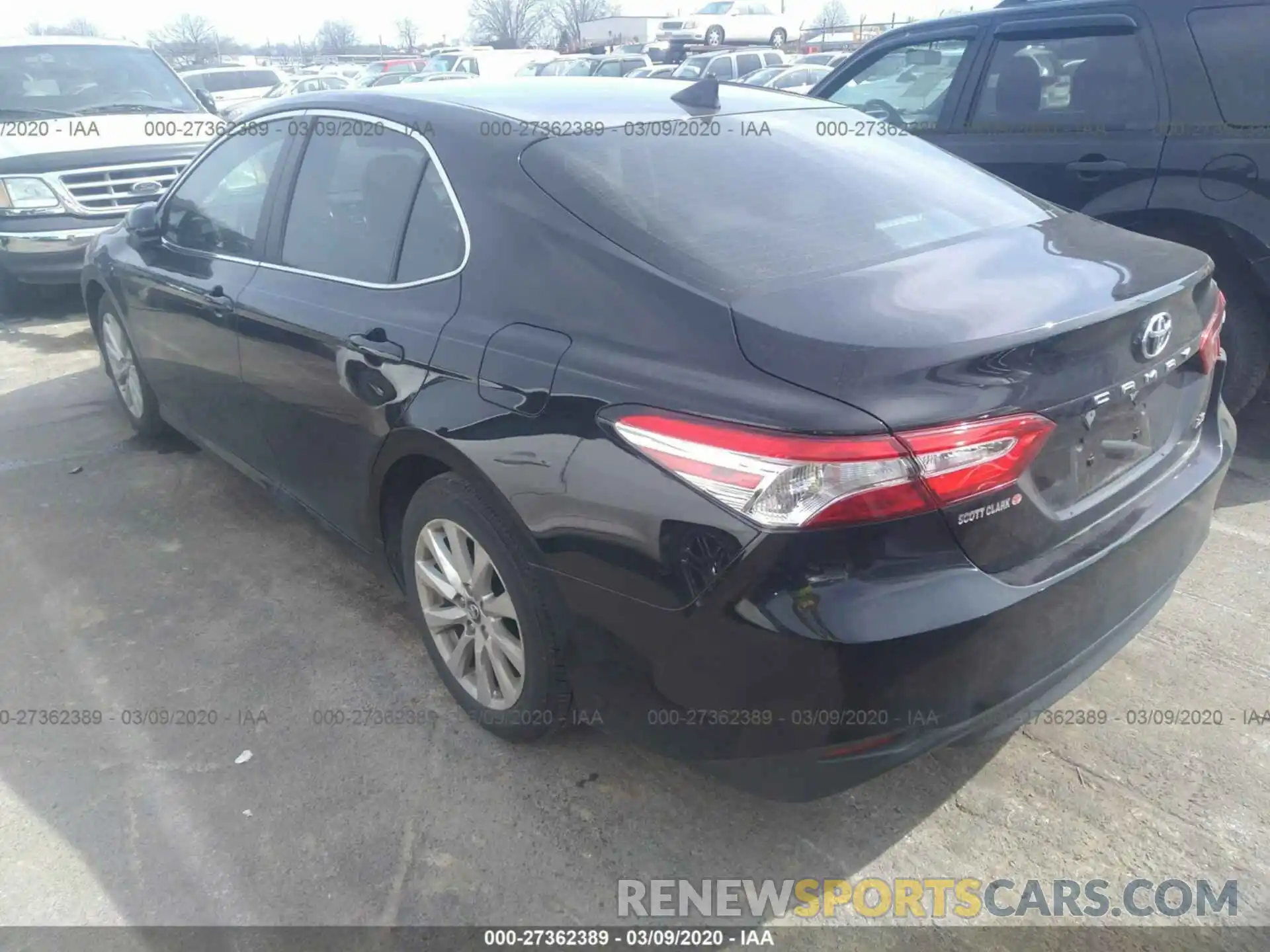 3 Photograph of a damaged car 4T1B11HK5KU211977 TOYOTA CAMRY 2019