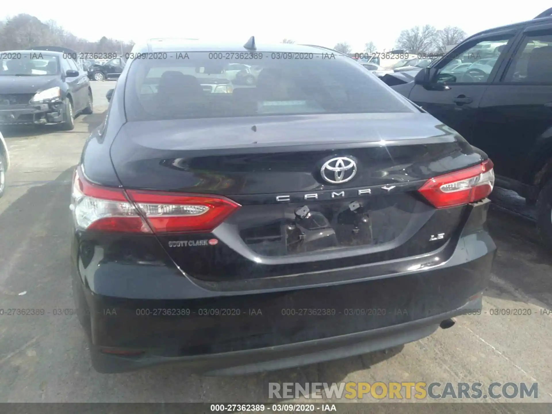 6 Photograph of a damaged car 4T1B11HK5KU211977 TOYOTA CAMRY 2019