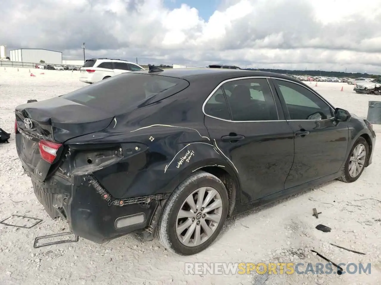 3 Photograph of a damaged car 4T1B11HK5KU214538 TOYOTA CAMRY 2019