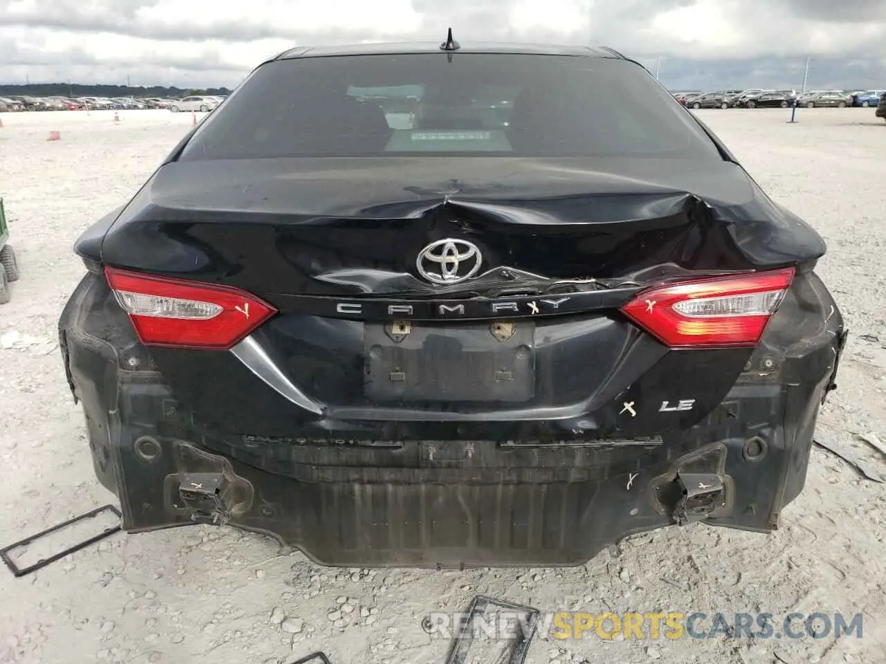 6 Photograph of a damaged car 4T1B11HK5KU214538 TOYOTA CAMRY 2019