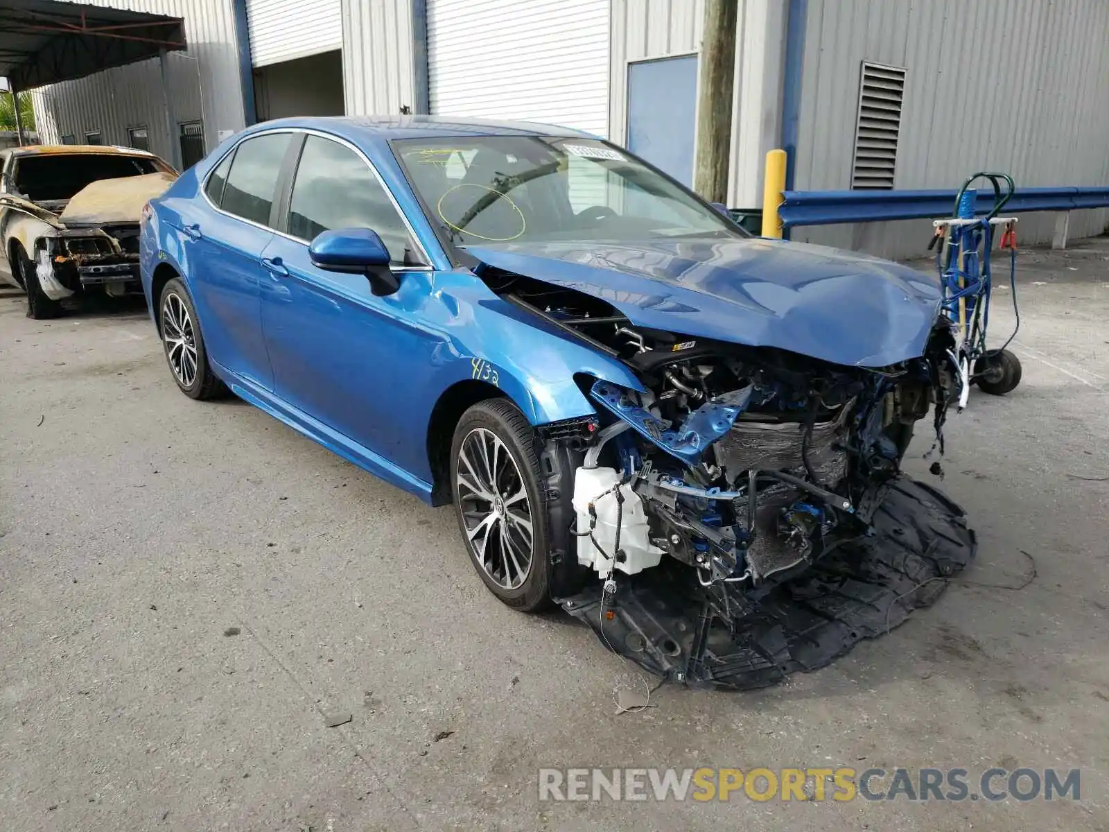 1 Photograph of a damaged car 4T1B11HK5KU216340 TOYOTA CAMRY 2019