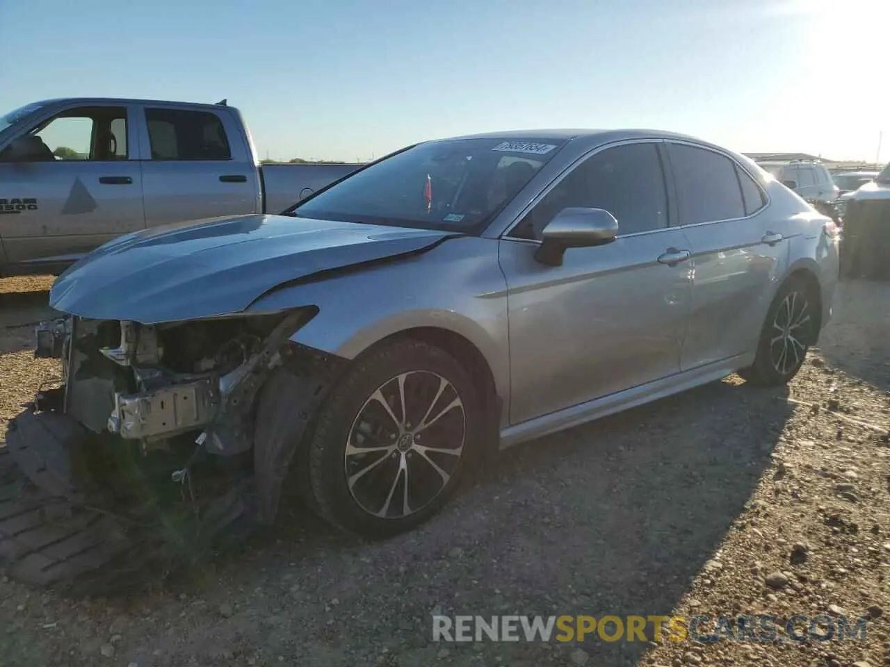 1 Photograph of a damaged car 4T1B11HK5KU223482 TOYOTA CAMRY 2019