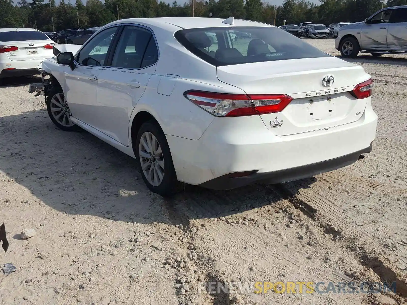 3 Photograph of a damaged car 4T1B11HK5KU225099 TOYOTA CAMRY 2019