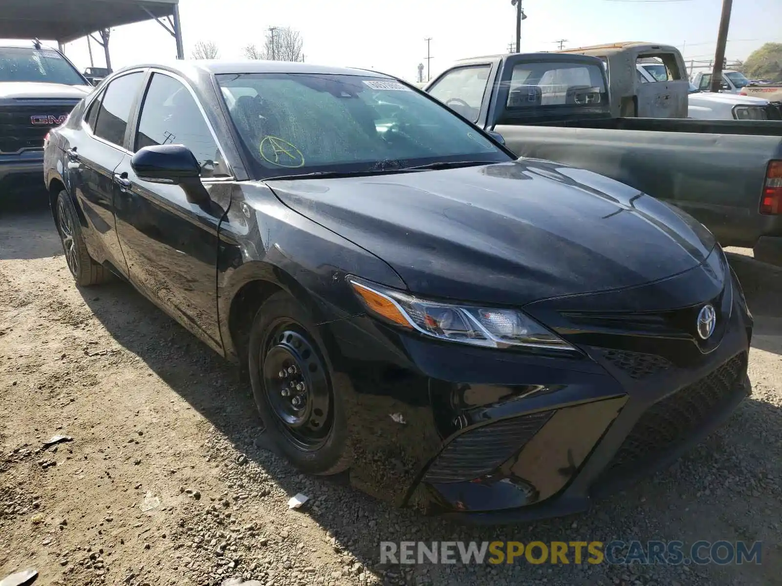 1 Photograph of a damaged car 4T1B11HK5KU234207 TOYOTA CAMRY 2019