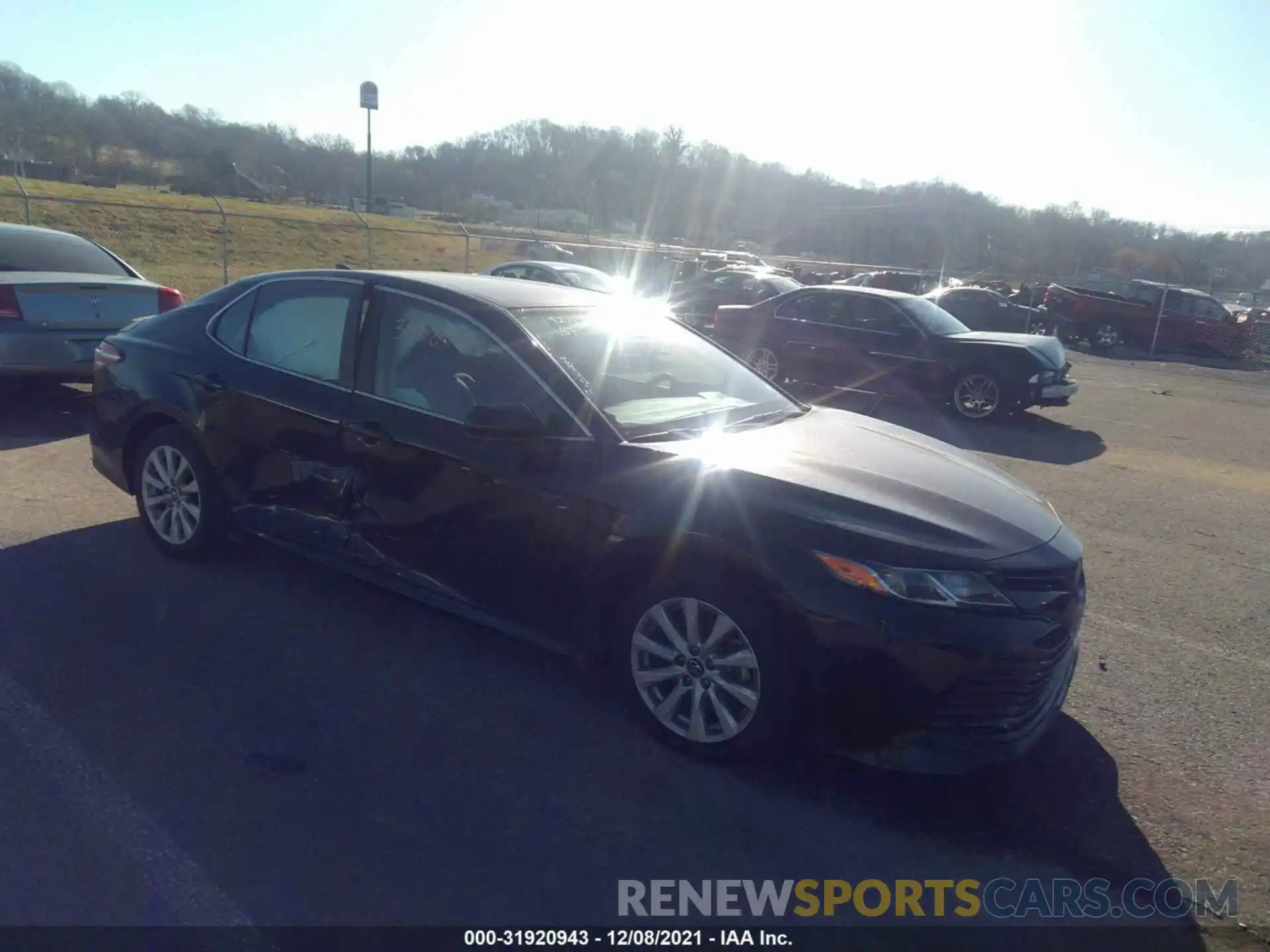 1 Photograph of a damaged car 4T1B11HK5KU238399 TOYOTA CAMRY 2019