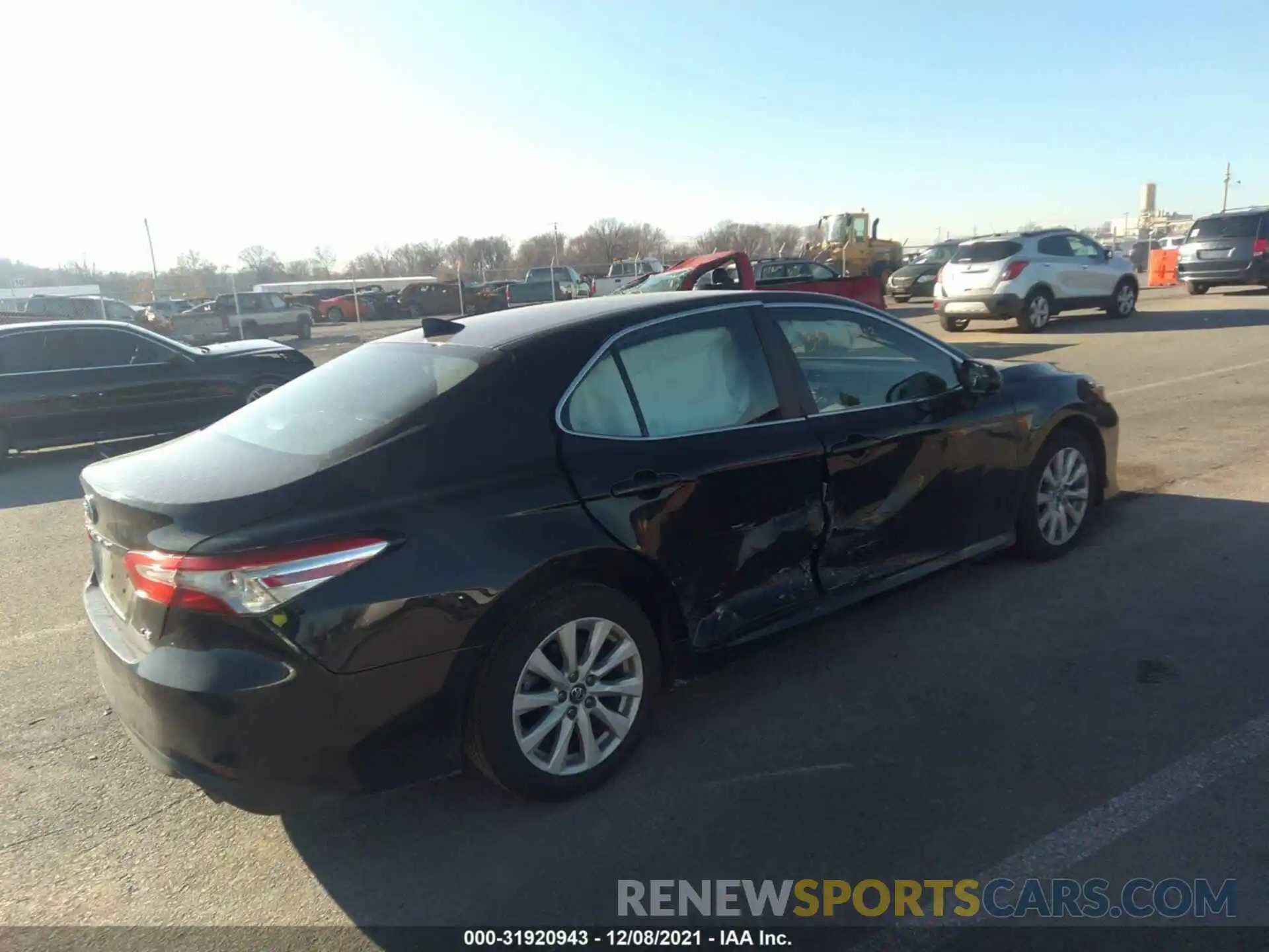 4 Photograph of a damaged car 4T1B11HK5KU238399 TOYOTA CAMRY 2019