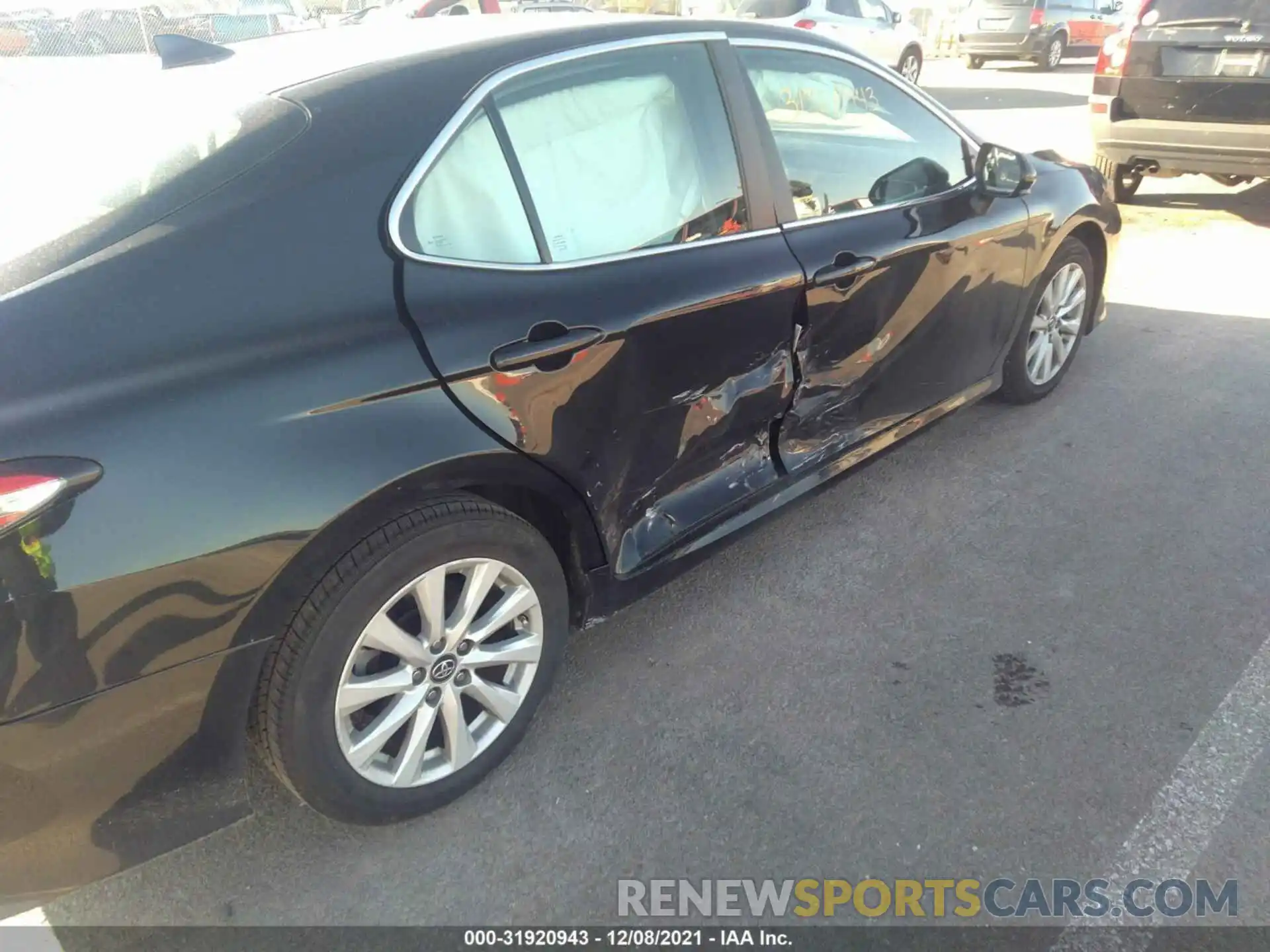 6 Photograph of a damaged car 4T1B11HK5KU238399 TOYOTA CAMRY 2019