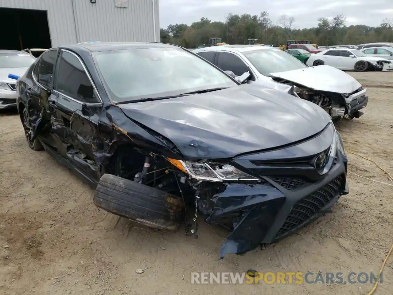 1 Photograph of a damaged car 4T1B11HK5KU246356 TOYOTA CAMRY 2019